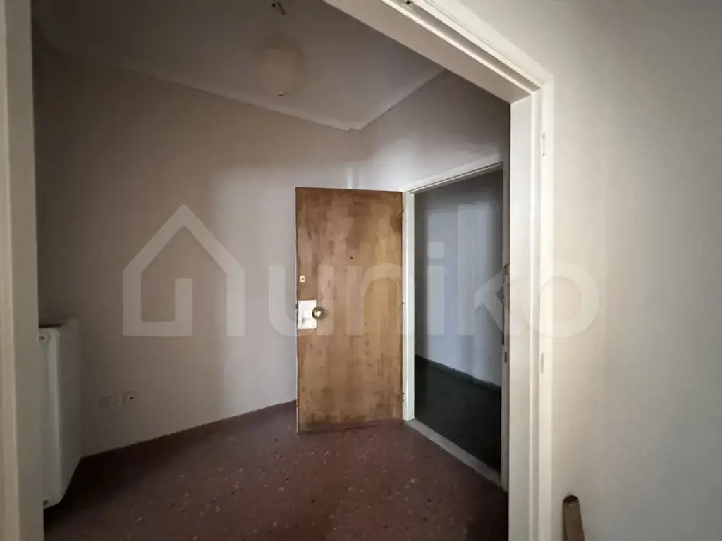 Secondary Photo of property with code 00000321