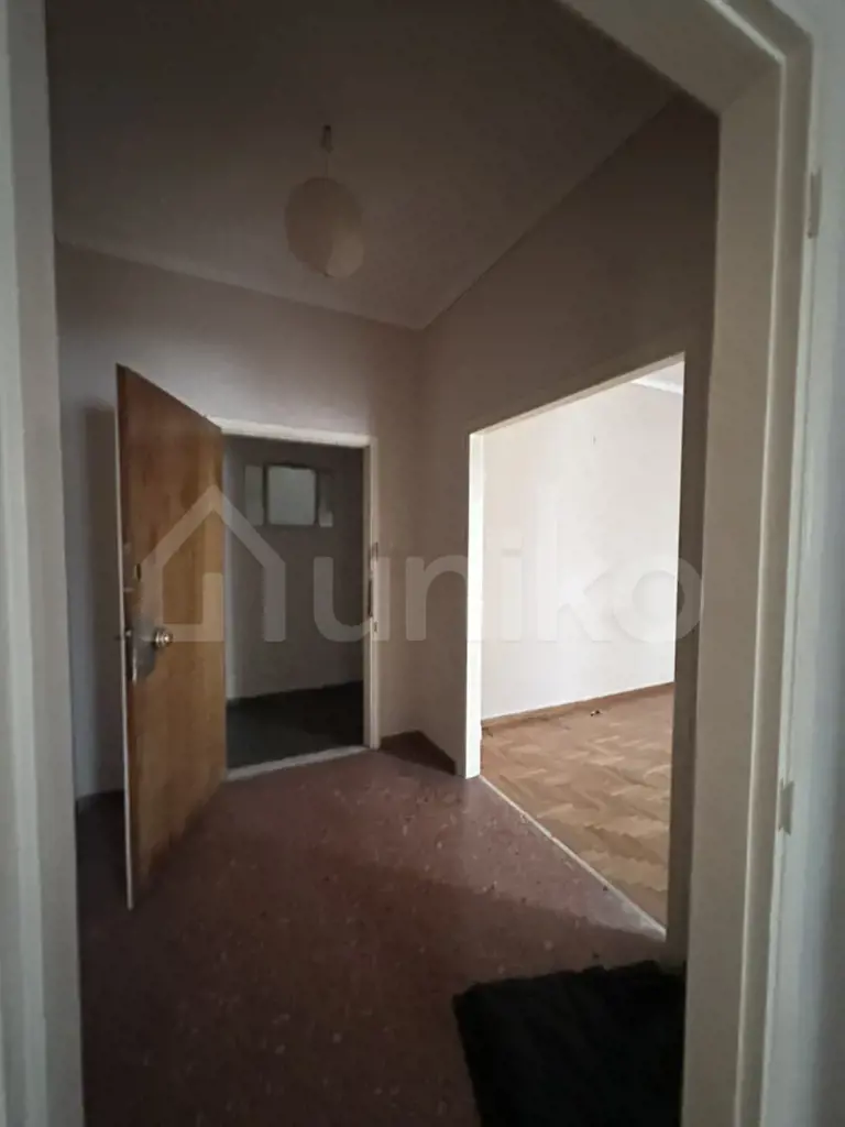 Secondary Photo of property with code 00000321