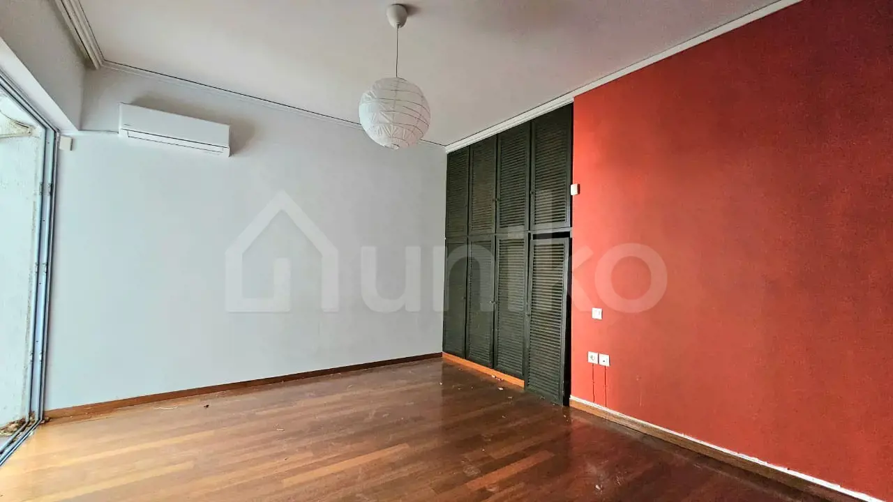Secondary Photo of property with code 00000429