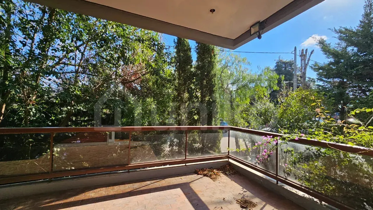 Secondary Photo of property with code 00000429