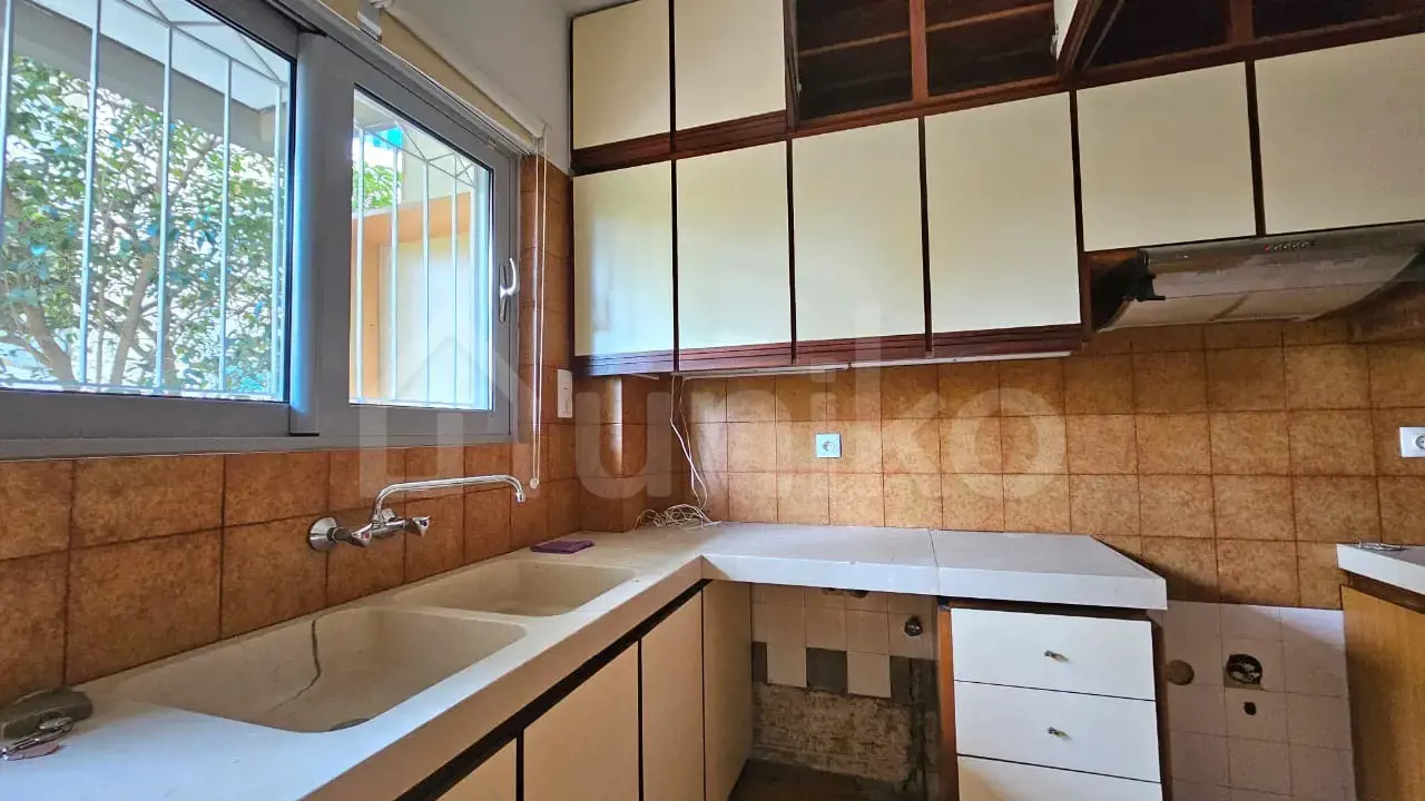 Secondary Photo of property with code 00000429