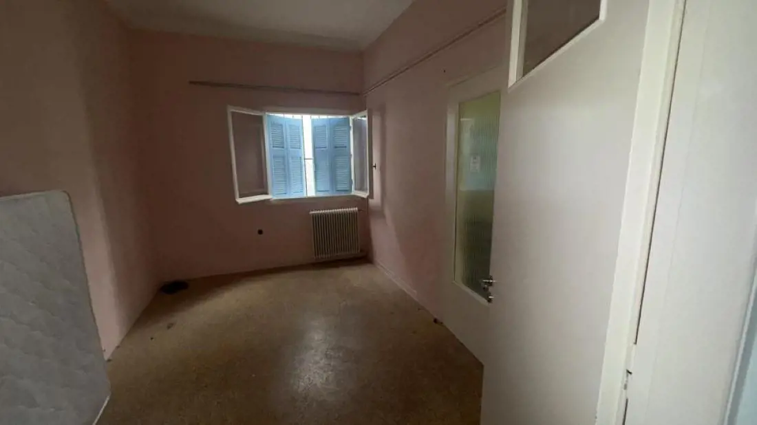 Secondary Photo of property with code 00000593