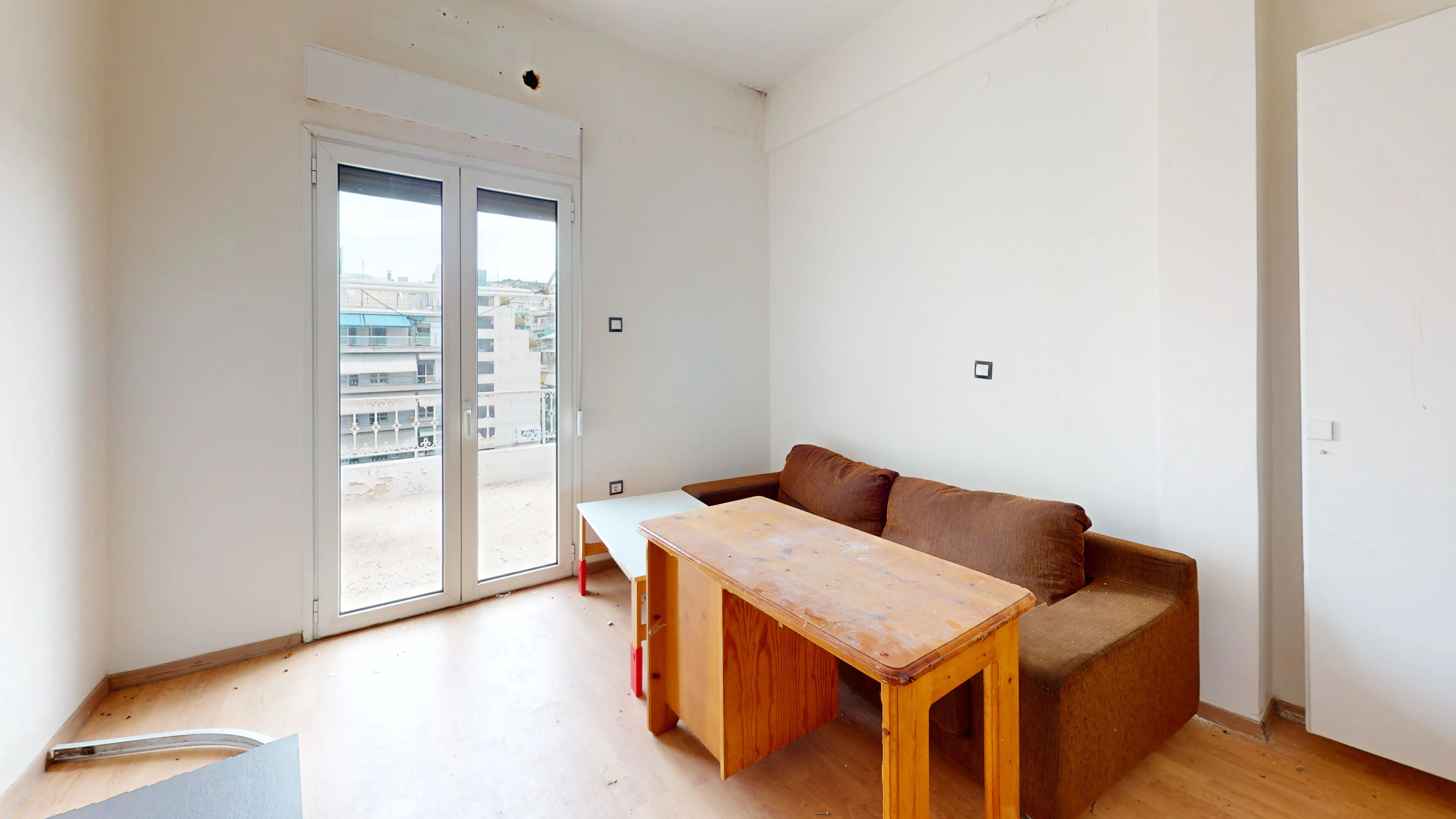 Secondary Photo of property with code 00000675