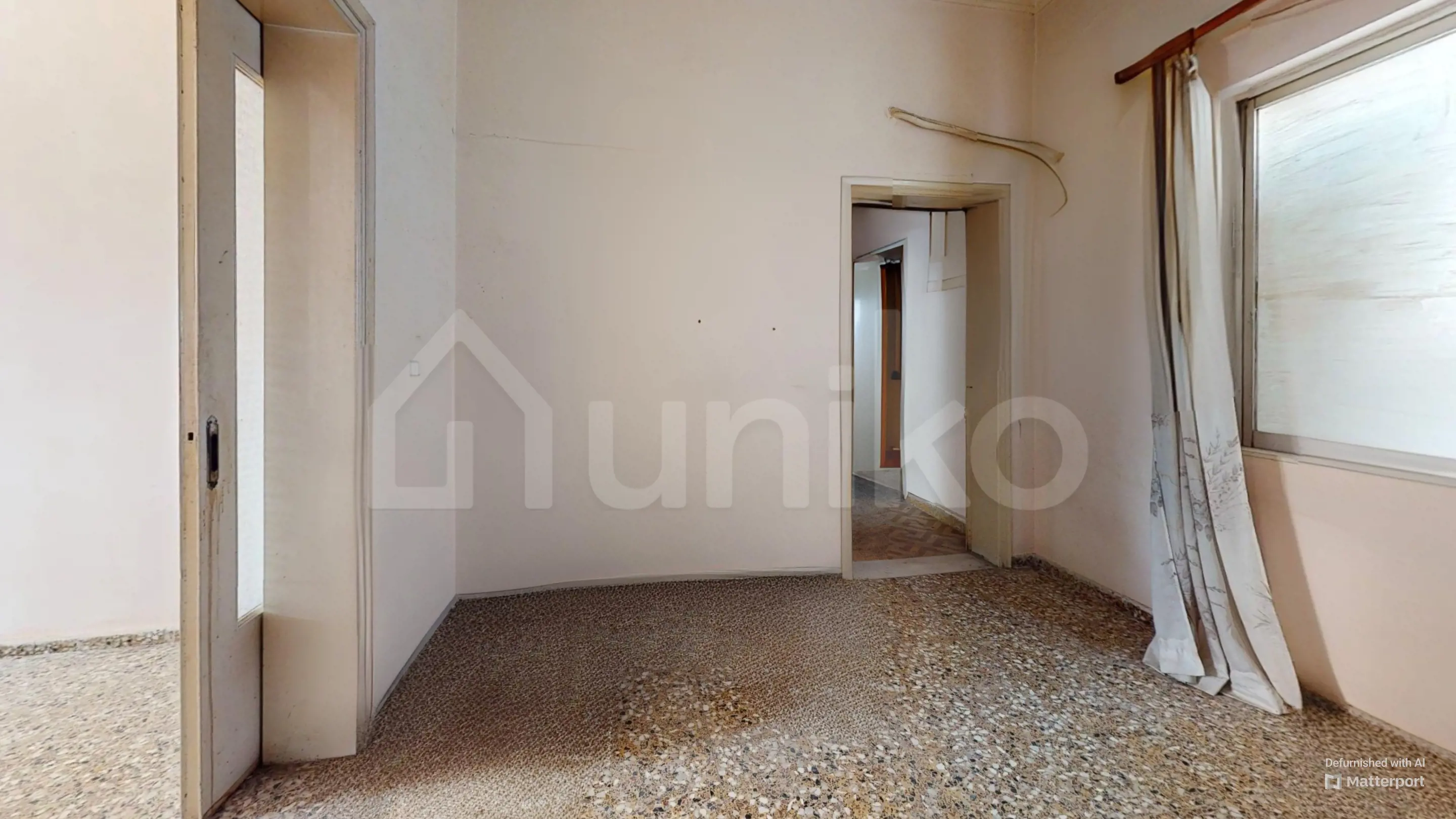Secondary Photo of property with code 00000702