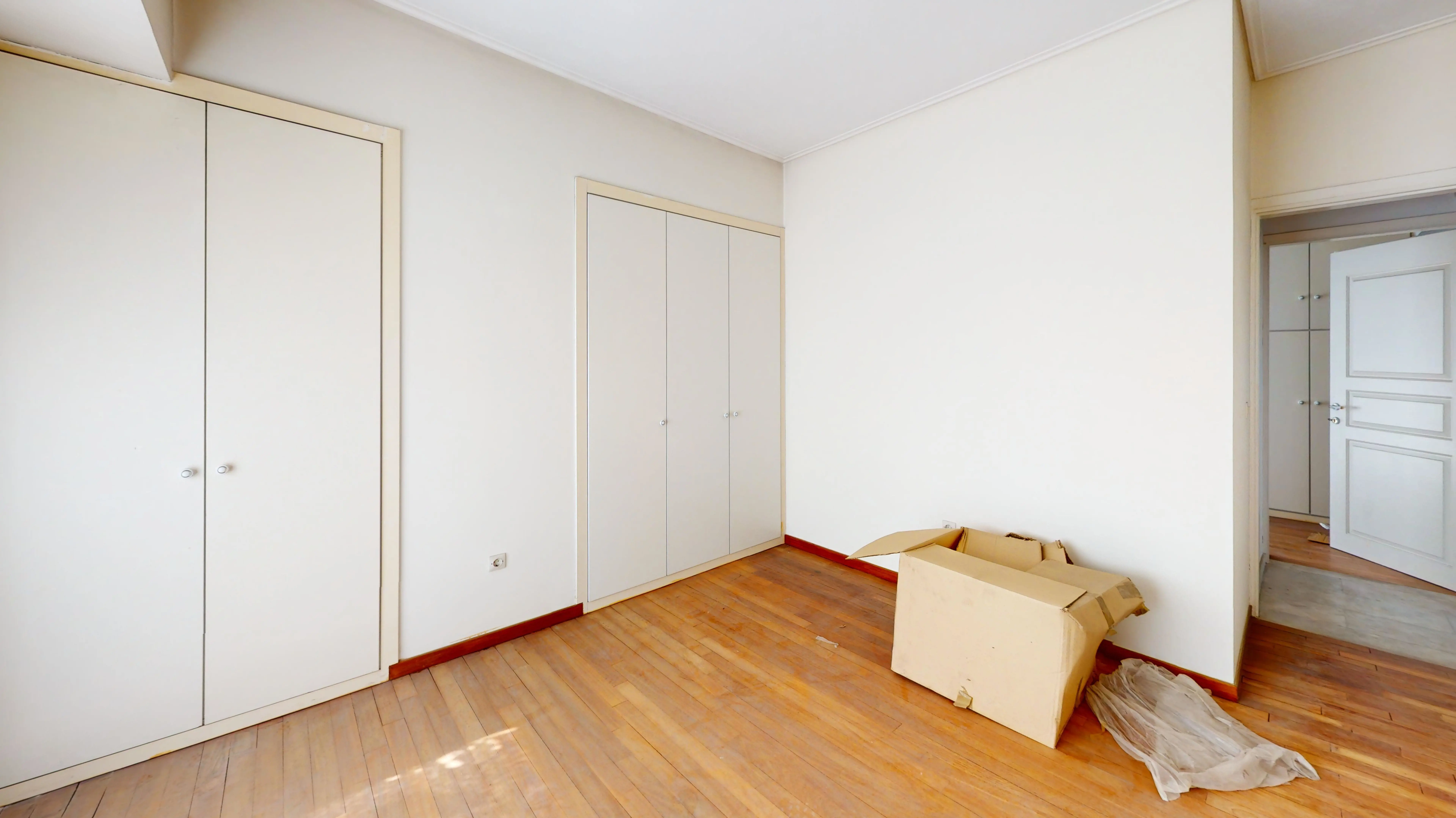 Secondary Photo of property with code 00000718