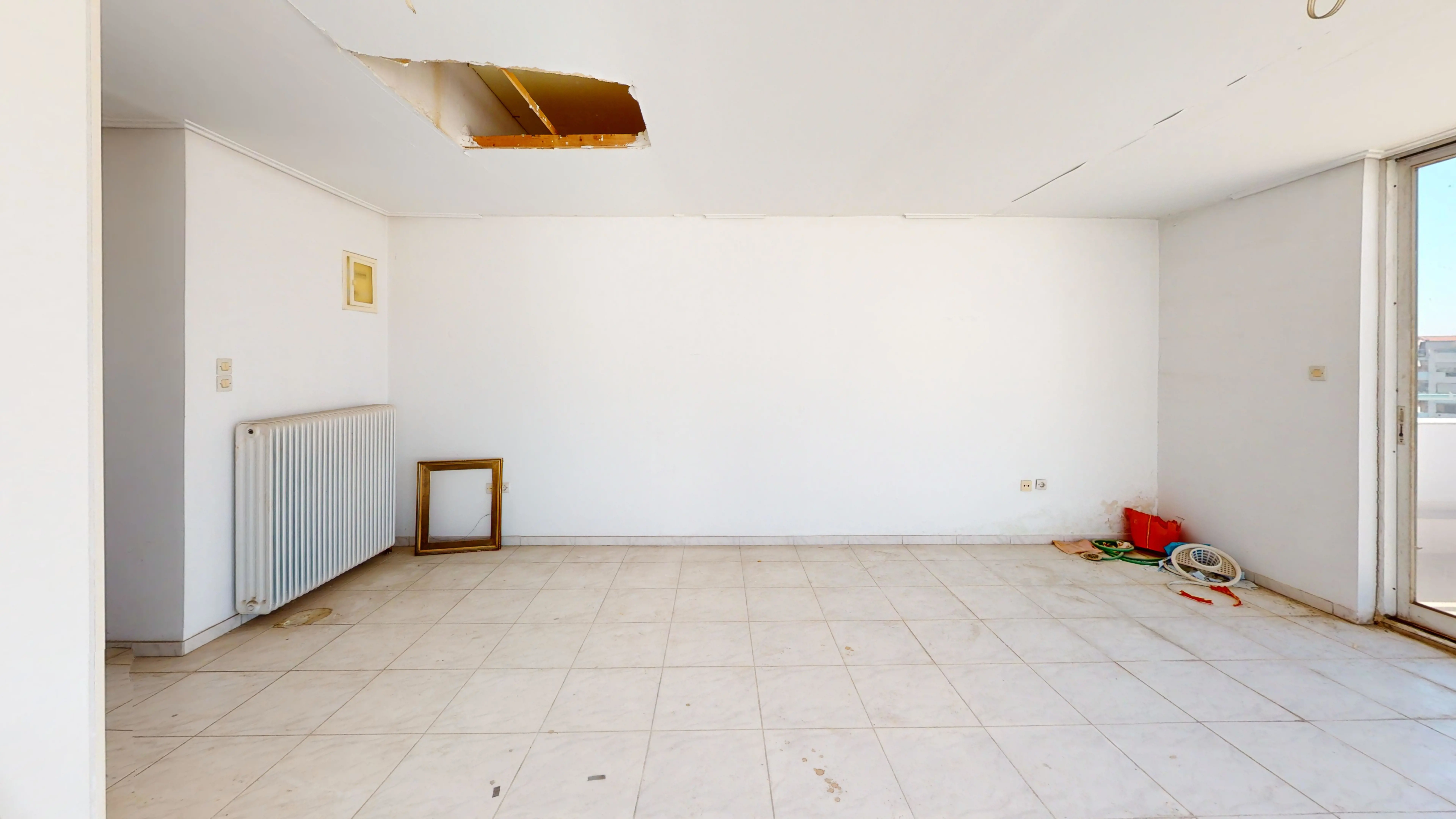 Secondary Photo of property with code 00000718
