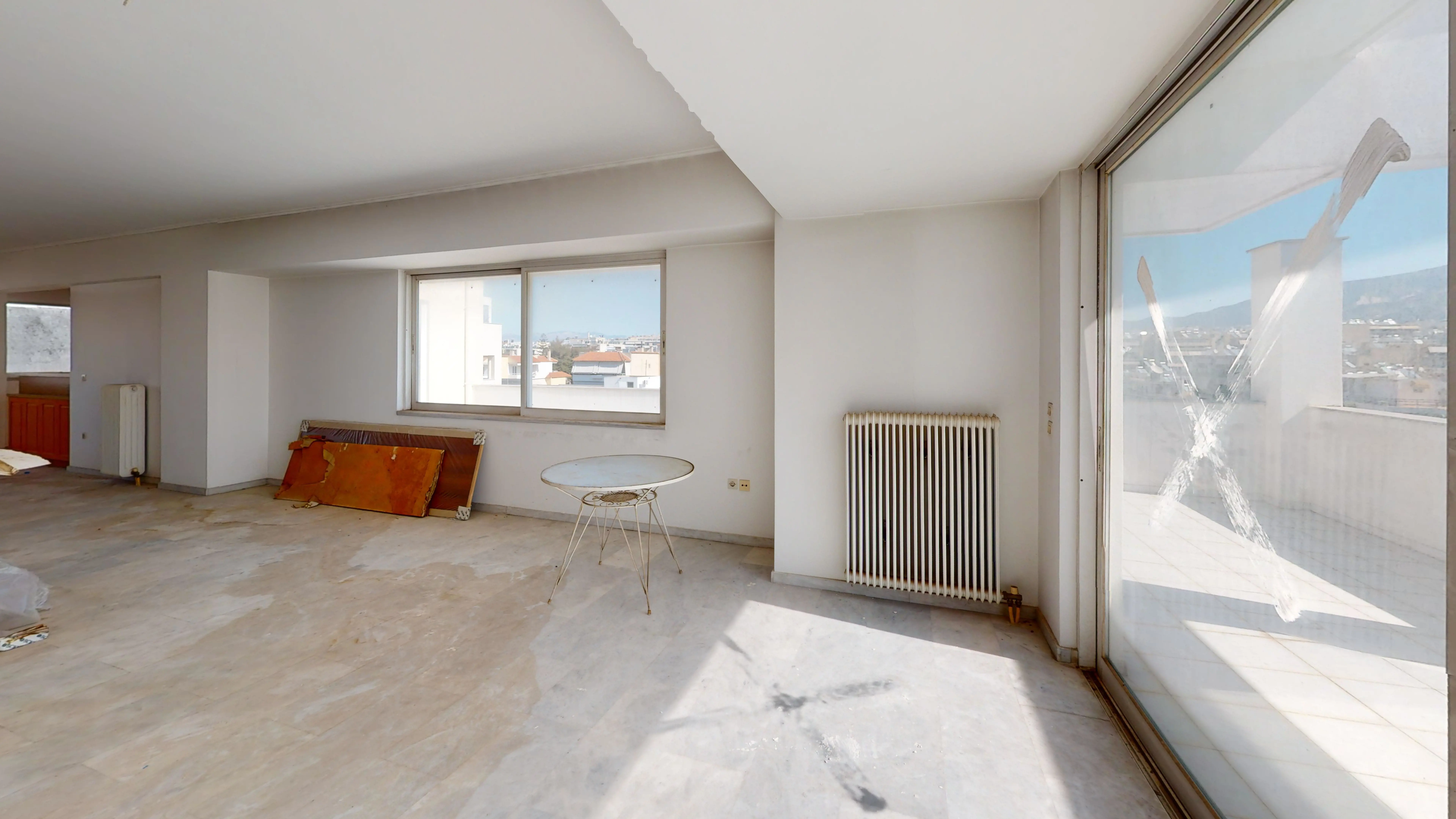 Secondary Photo of property with code 00000718