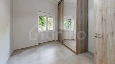 Secondary Photo of property with code 00000772