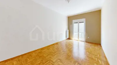 Secondary Photo of property with code 00000777