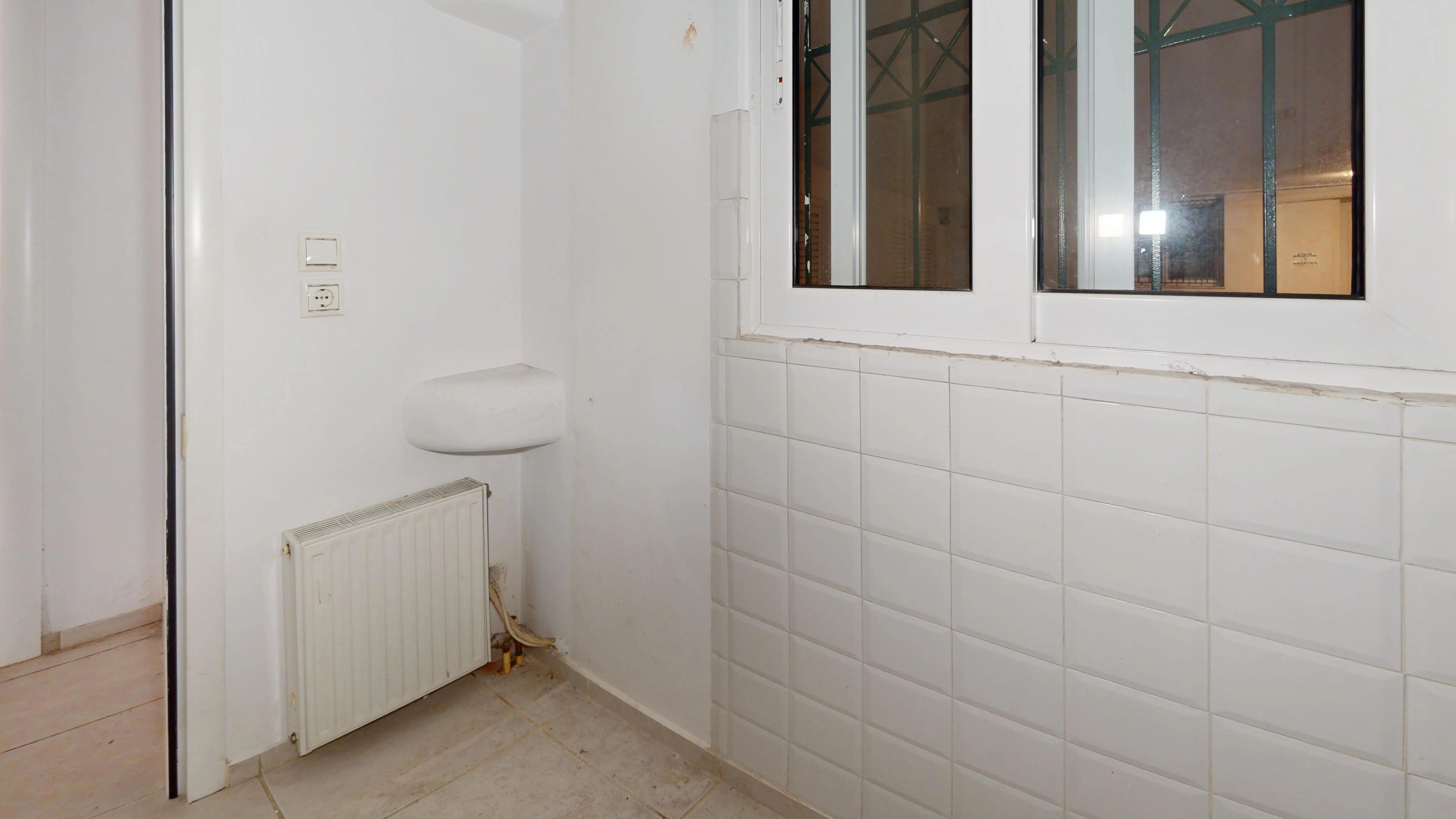 Secondary Photo of property with code 00000810