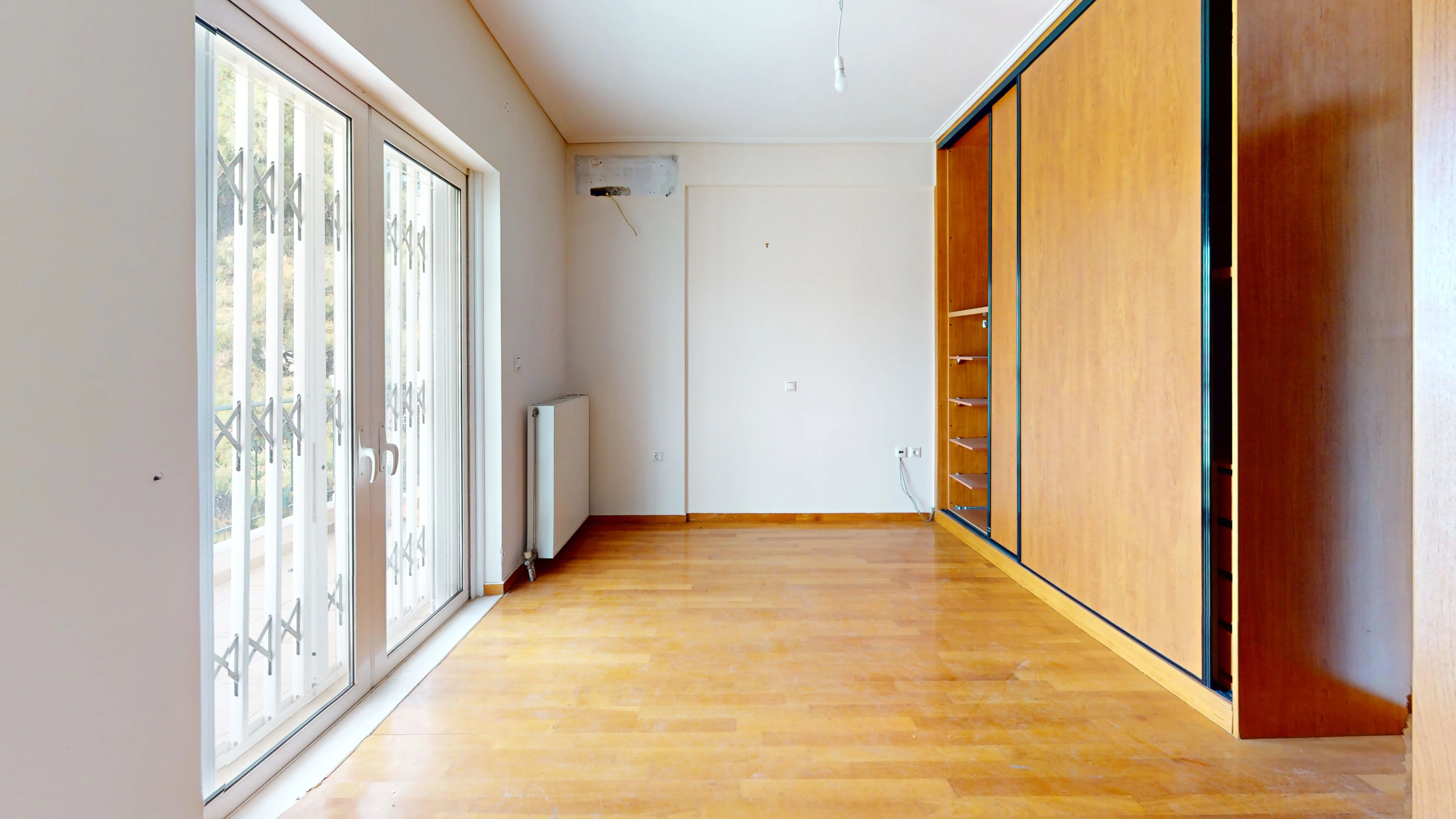 Secondary Photo of property with code 00000810