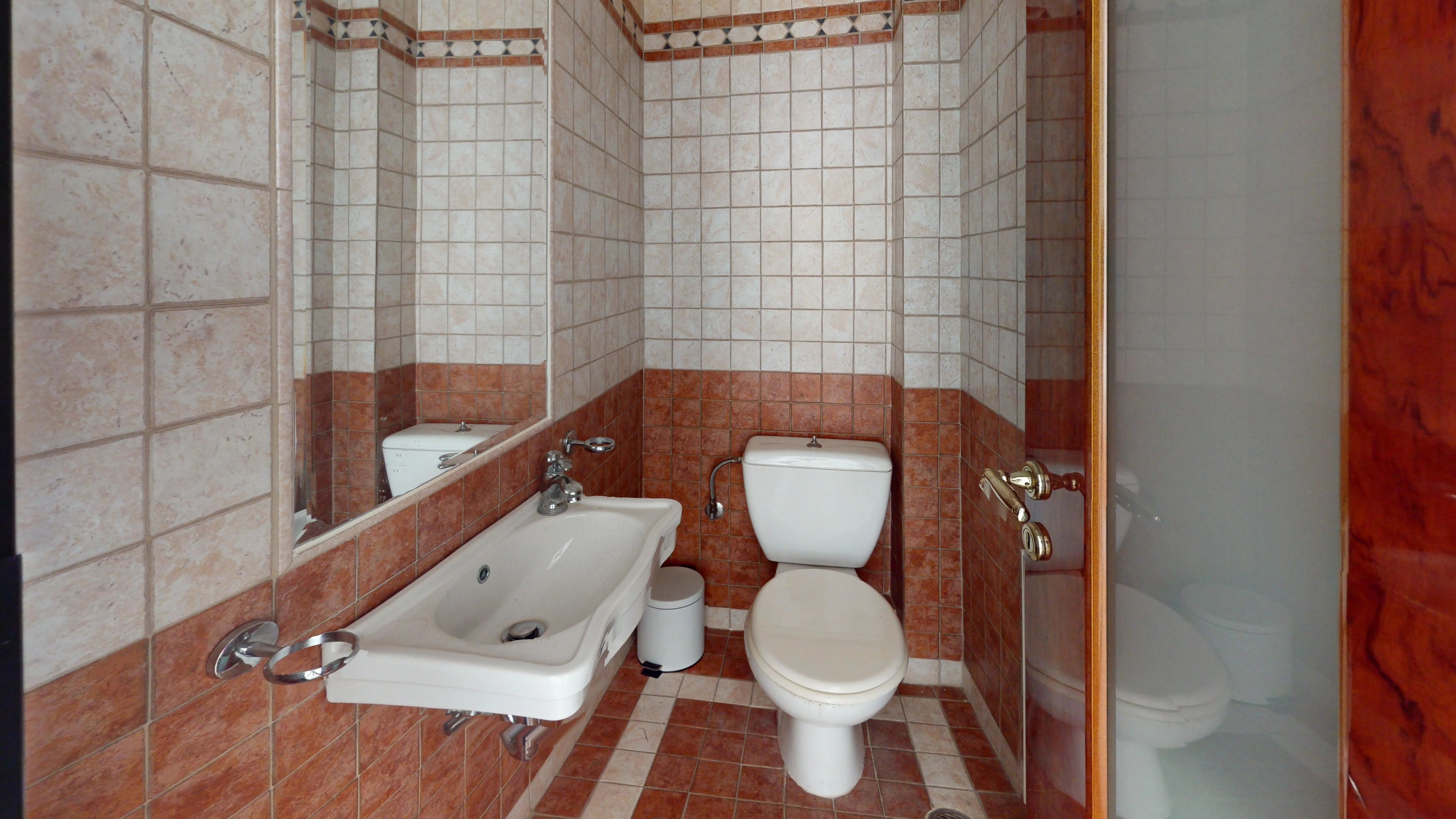 Secondary Photo of property with code 00000810