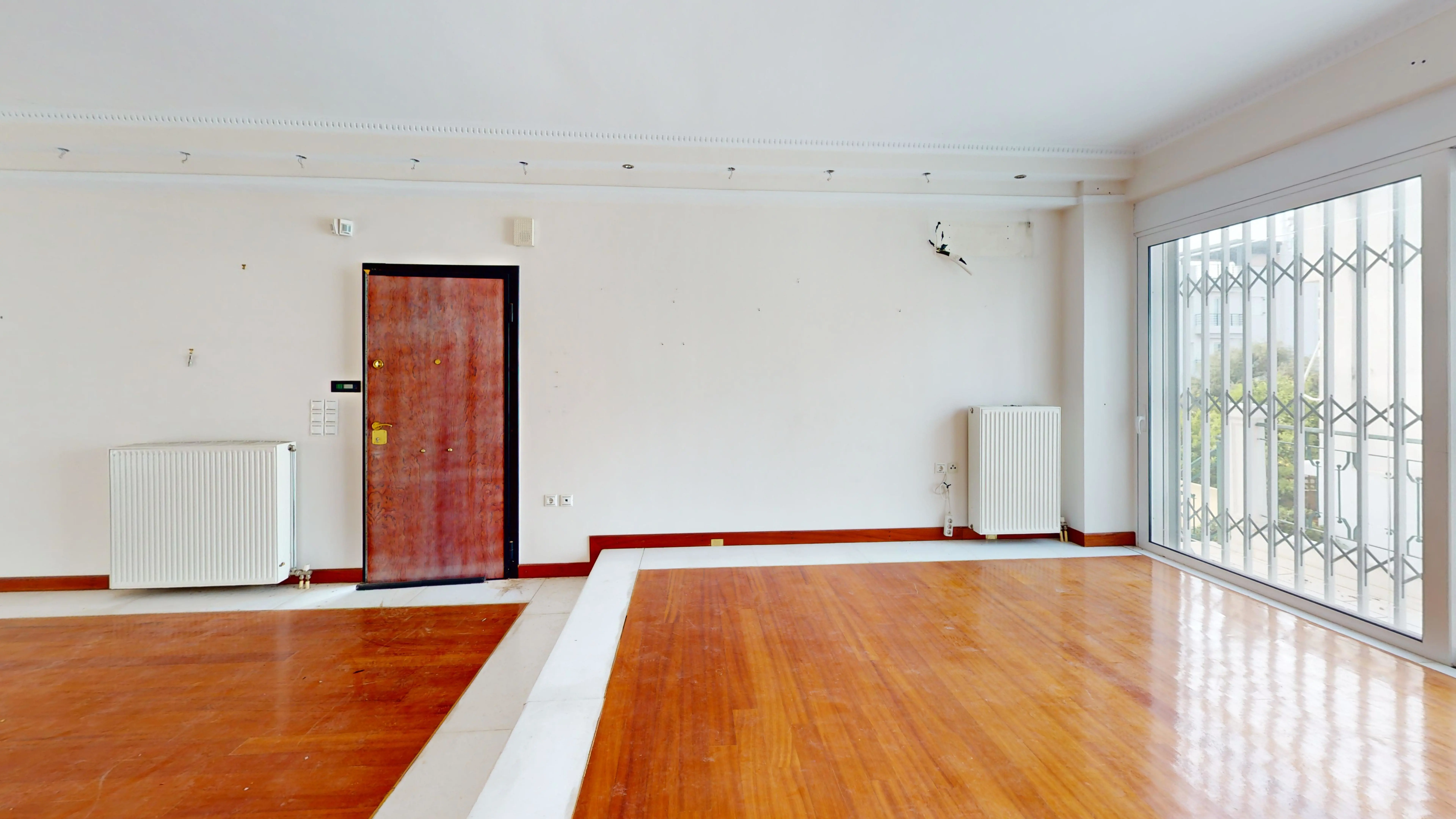 Secondary Photo of property with code 00000810