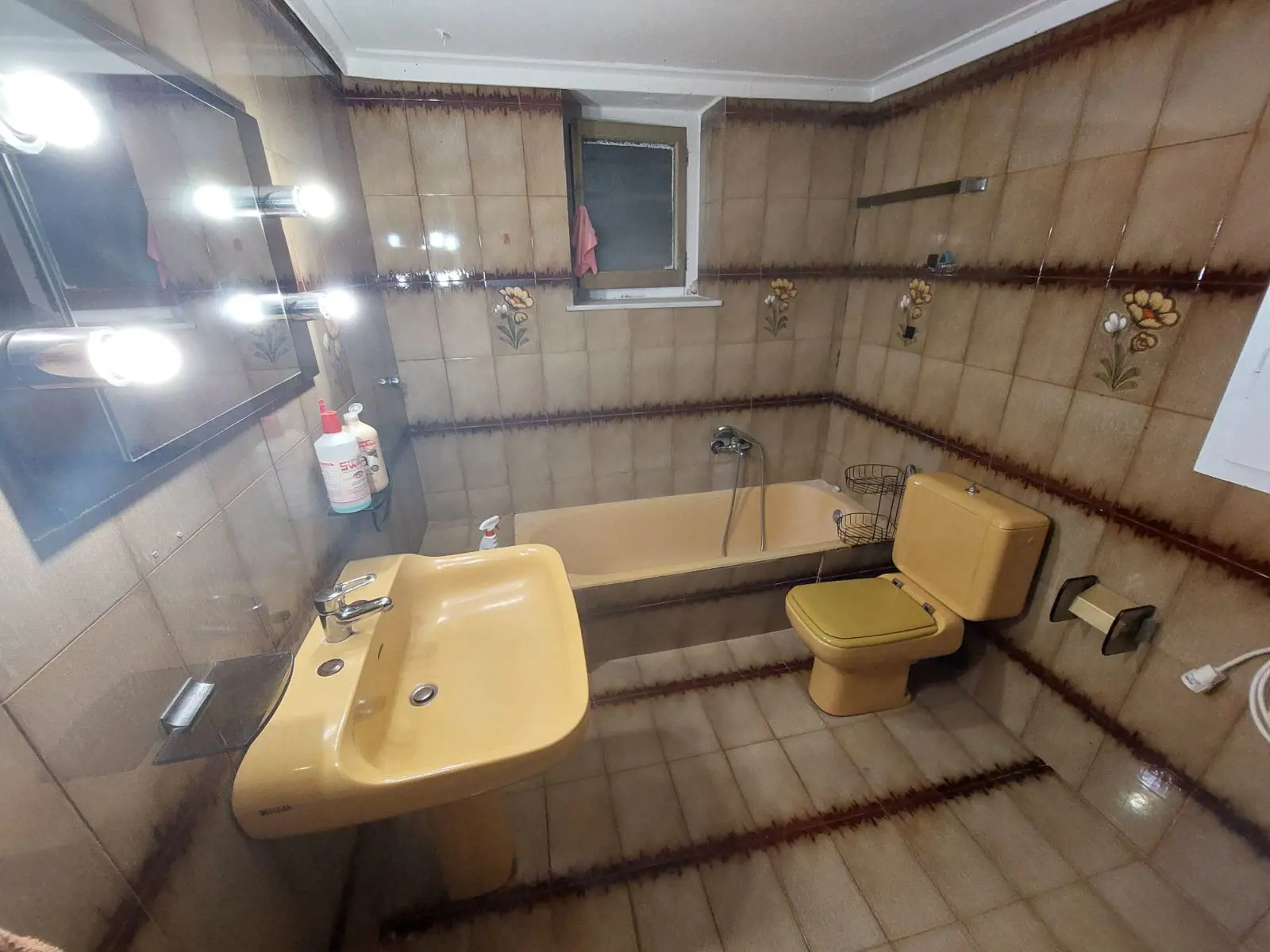 Secondary Photo of property with code 00000830