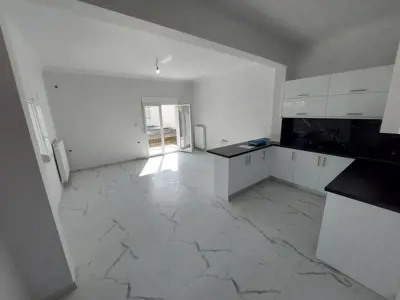 Secondary Photo of property with code 00000837