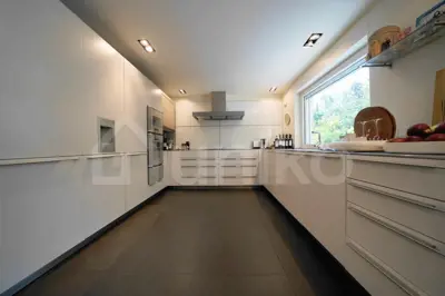 Secondary Photo of property with code 00000930