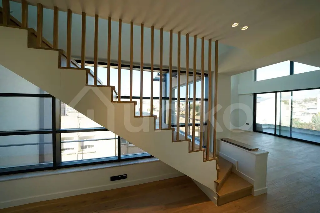 Secondary Photo of property with code 00000934