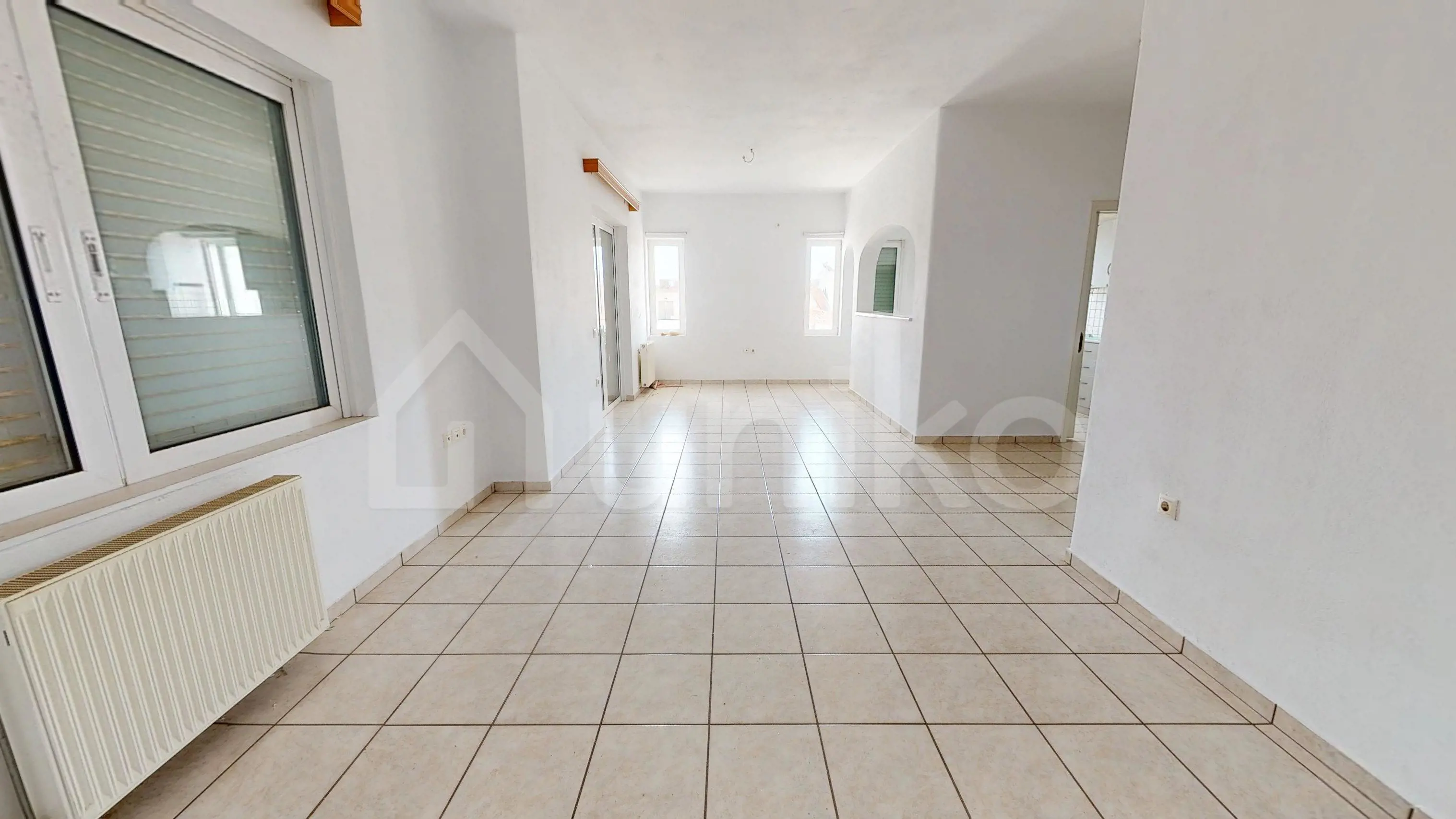 Secondary Photo of property with code 00000974