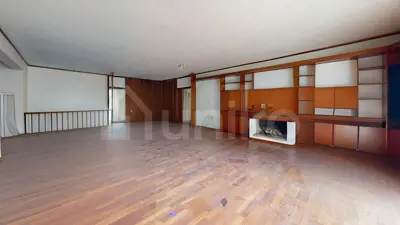 Secondary Photo of property with code 00000983