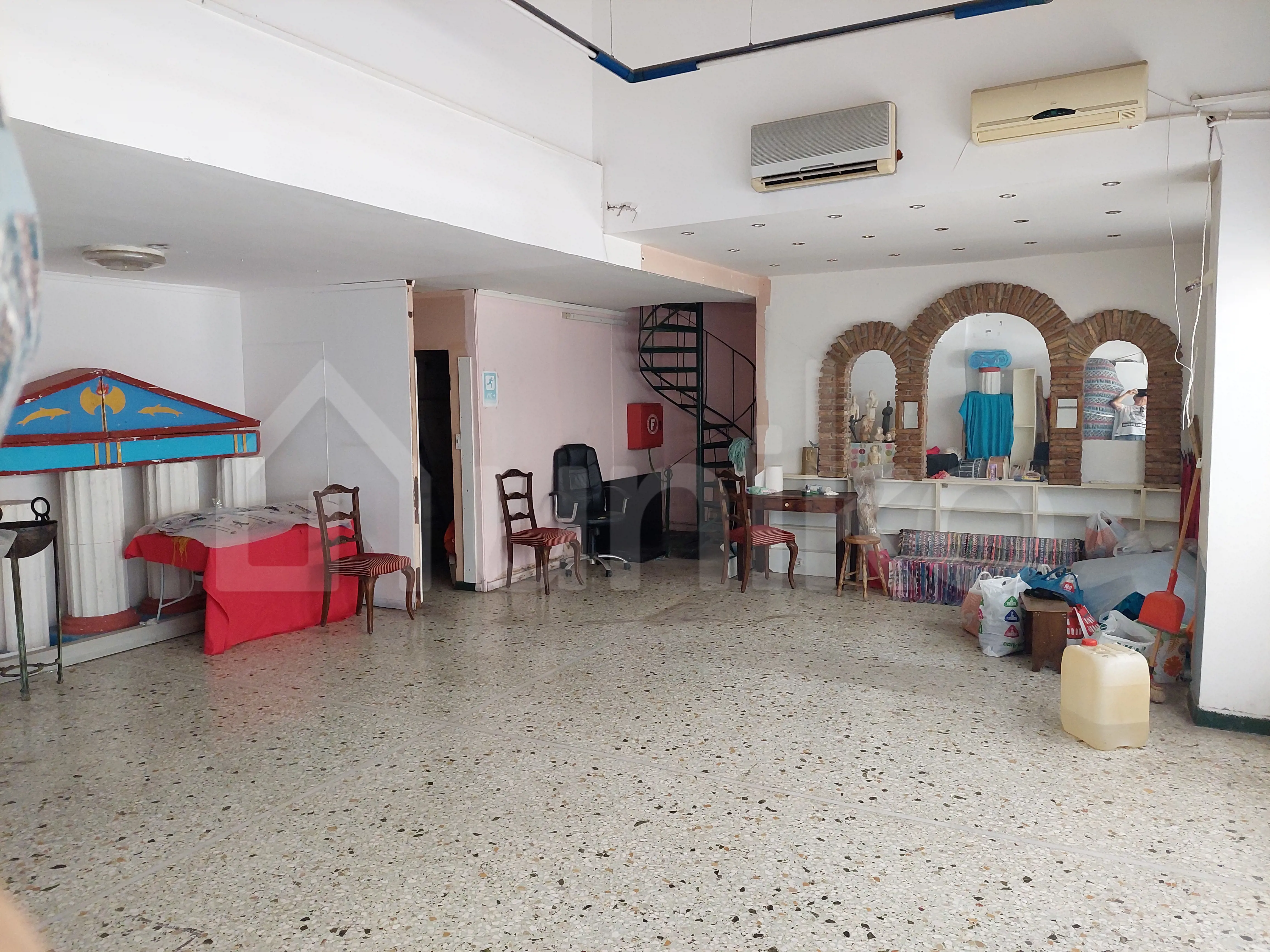 Secondary Photo of property with code 00000989