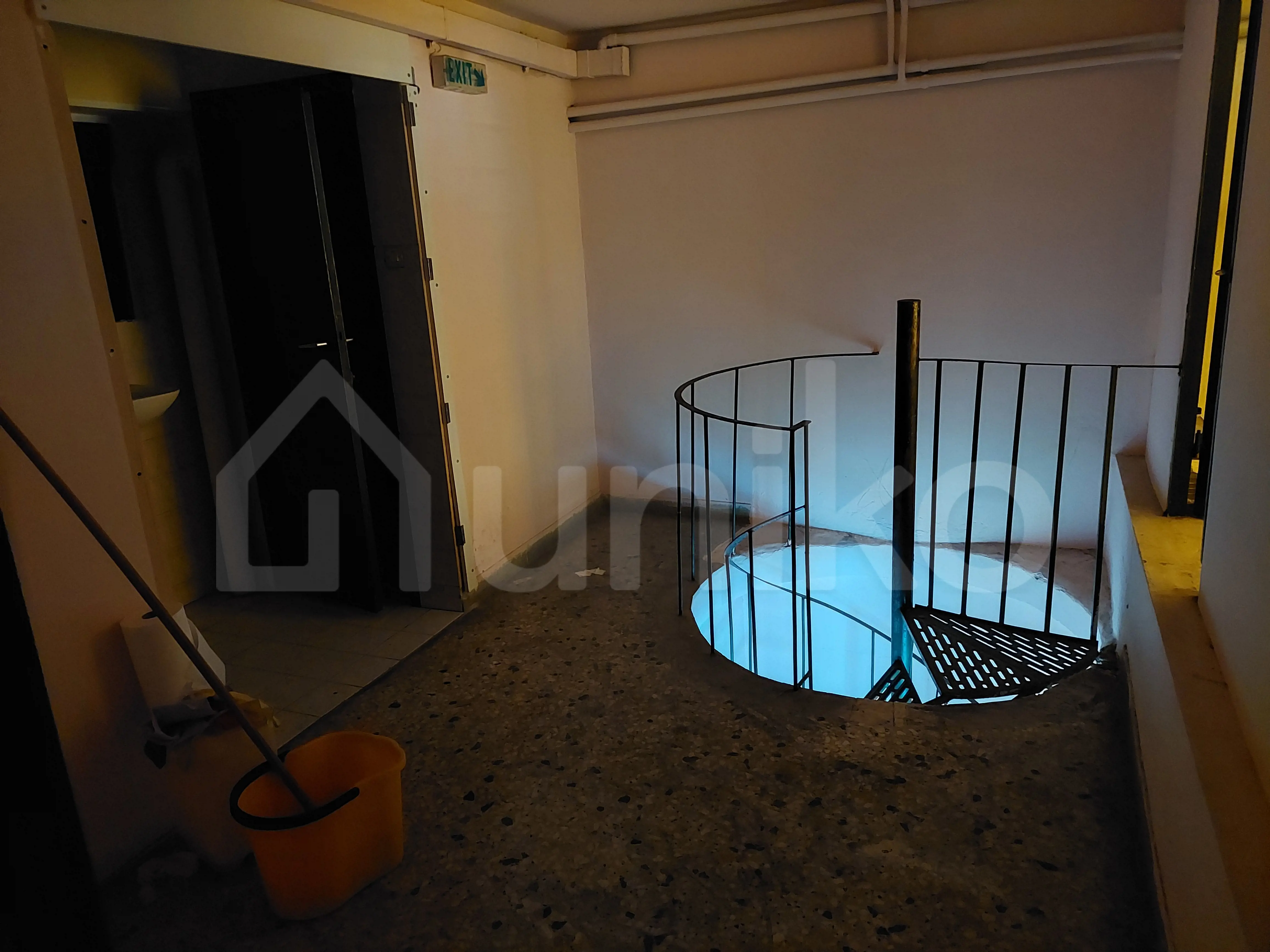 Secondary Photo of property with code 00000989