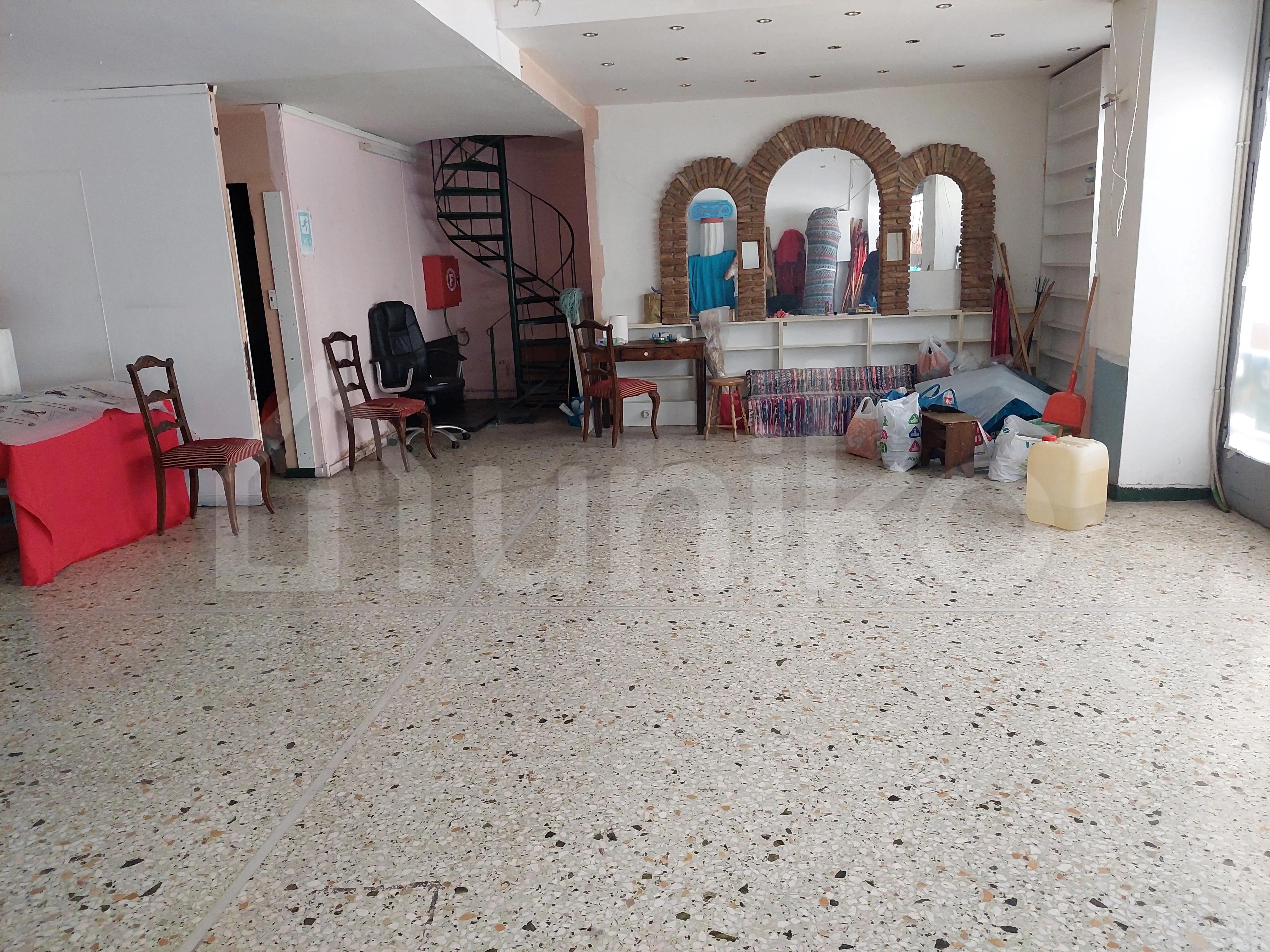 Secondary Photo of property with code 00000989