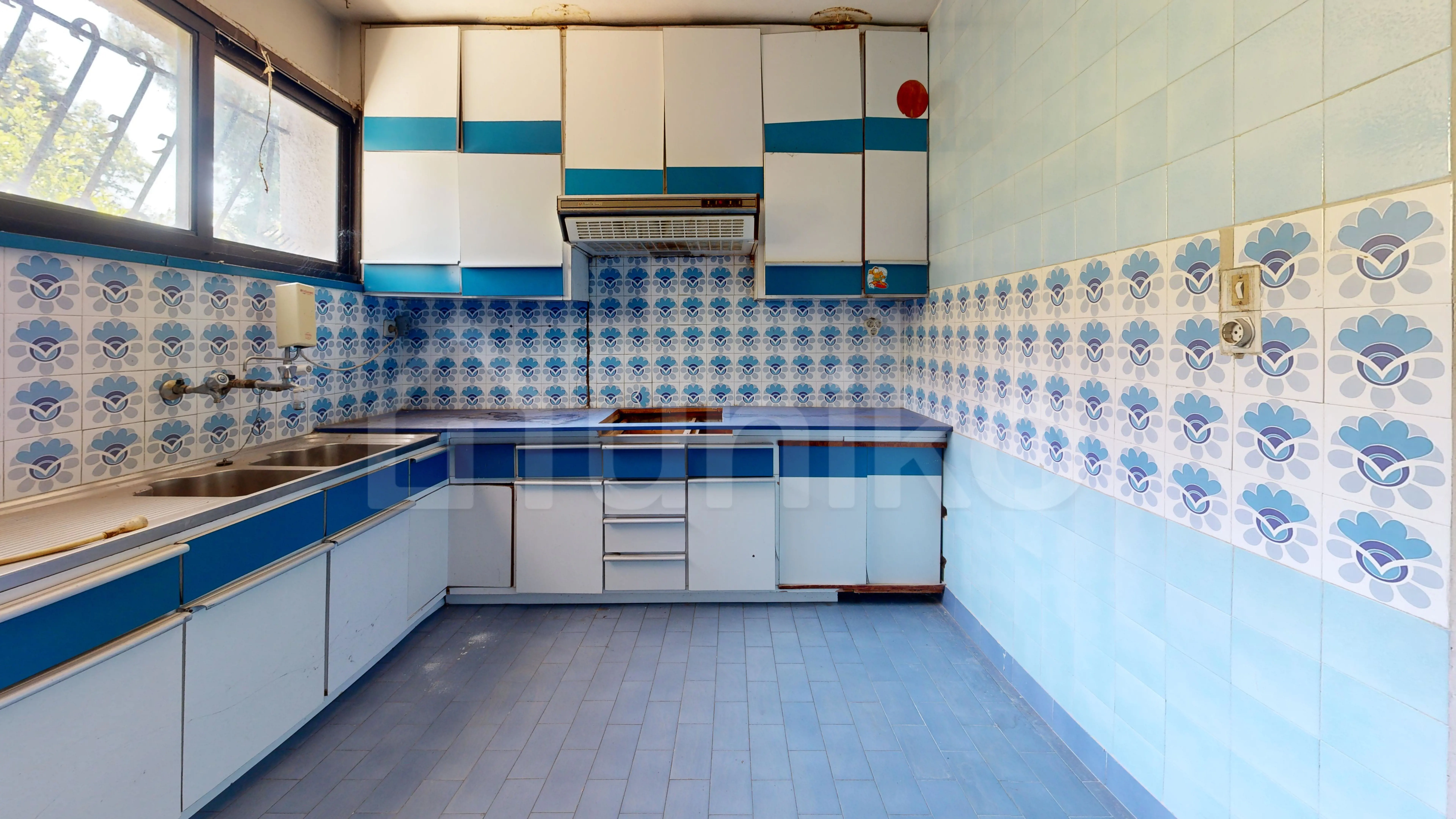 Secondary Photo of property with code 00001139