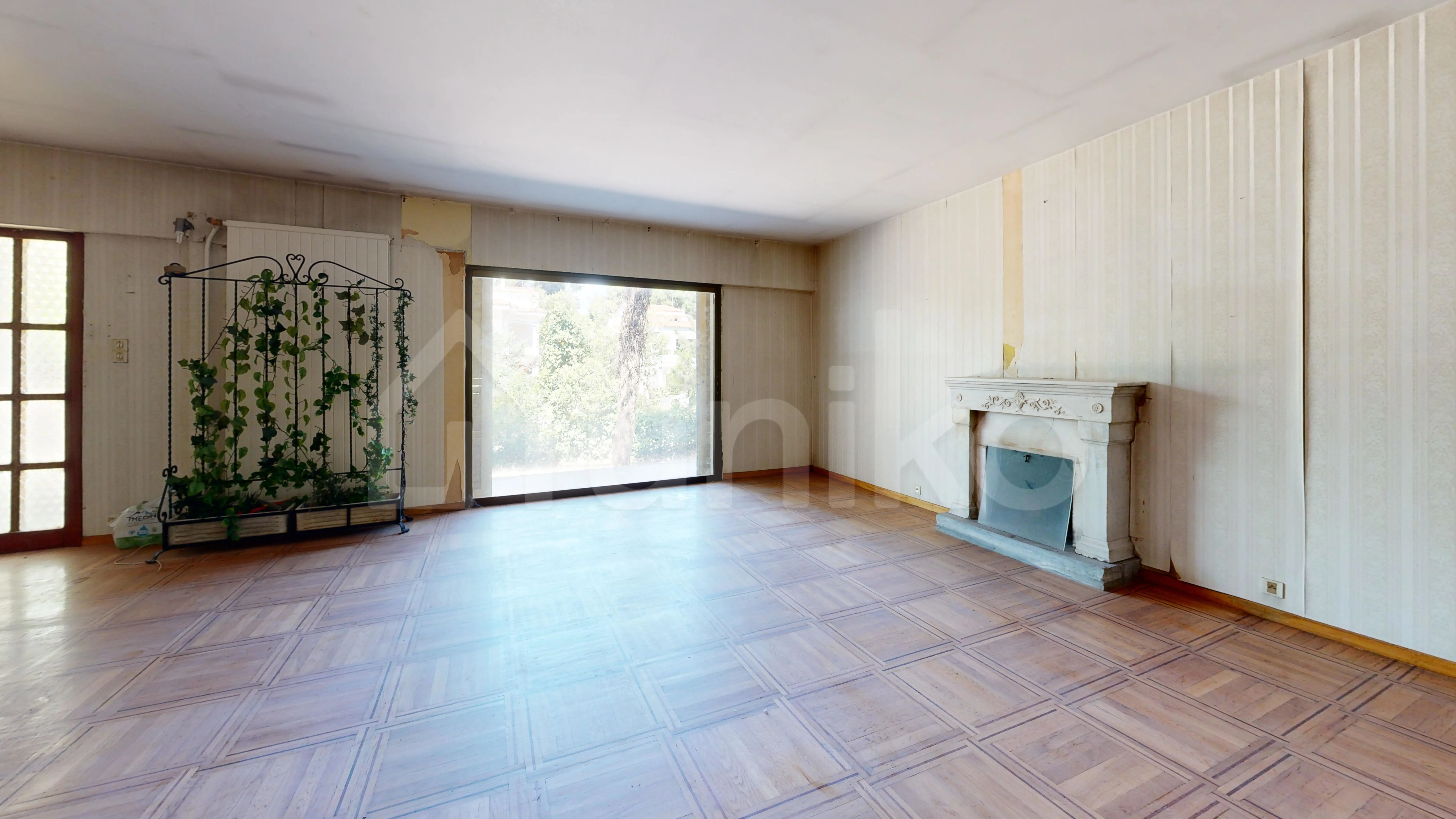 Secondary Photo of property with code 00001139