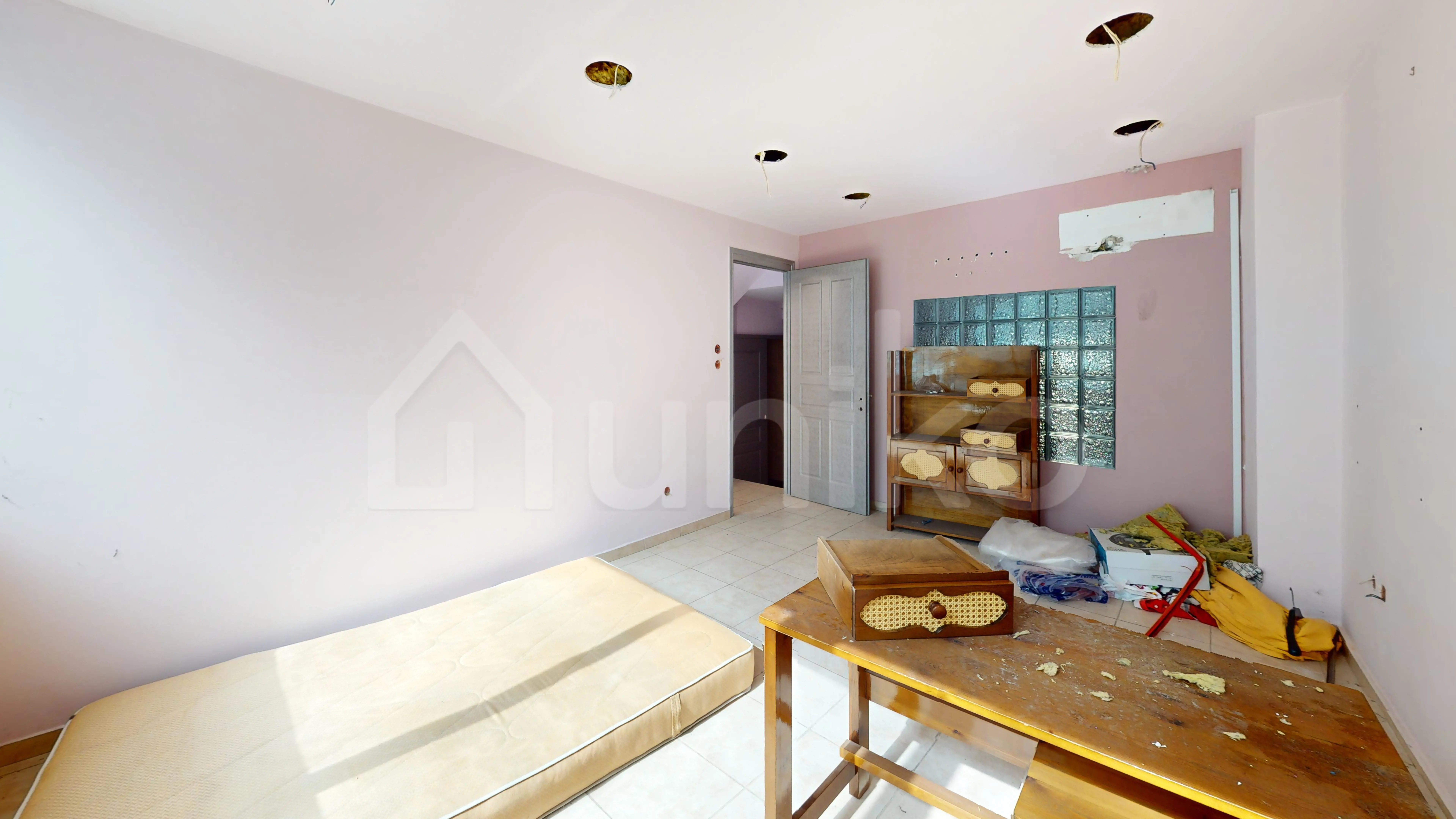 Secondary Photo of property with code 00001146