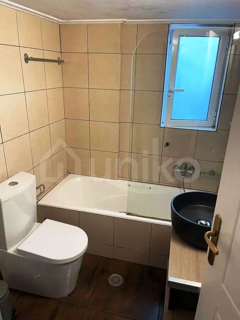 Secondary Photo of property with code 00001233