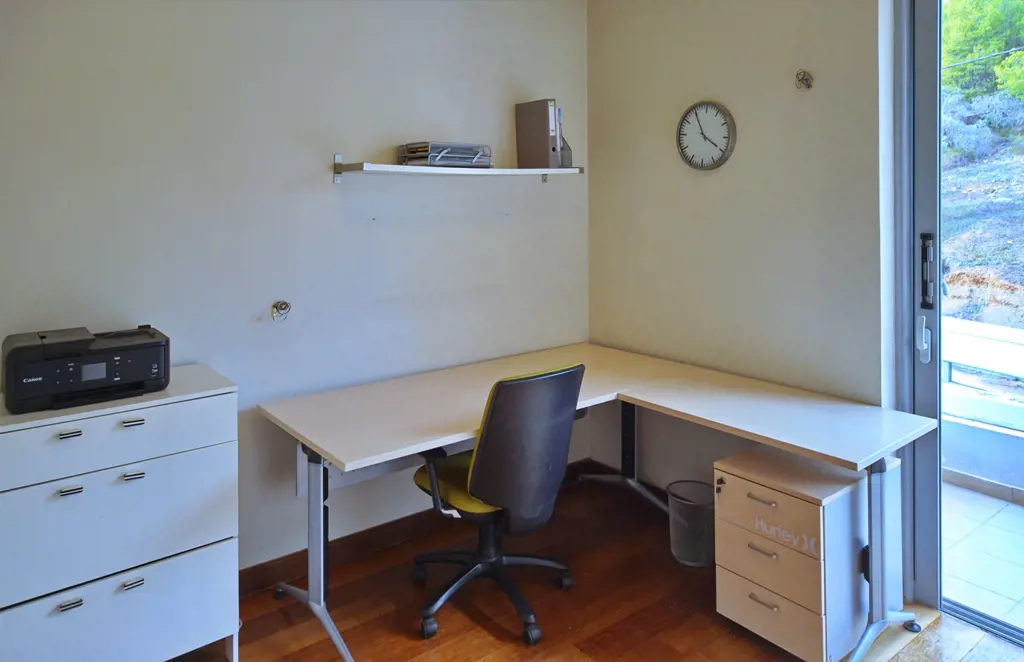 Secondary Photo of property with code 00001252