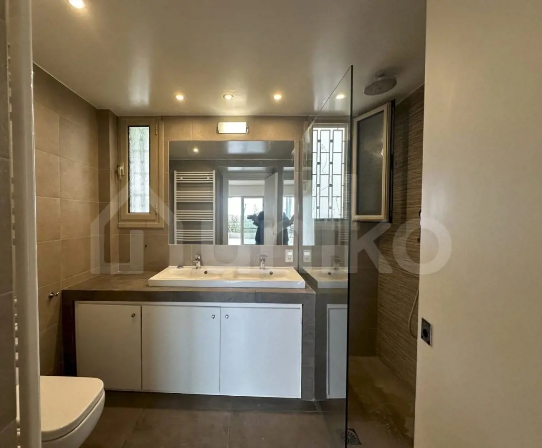 Secondary Photo of property with code 00001280