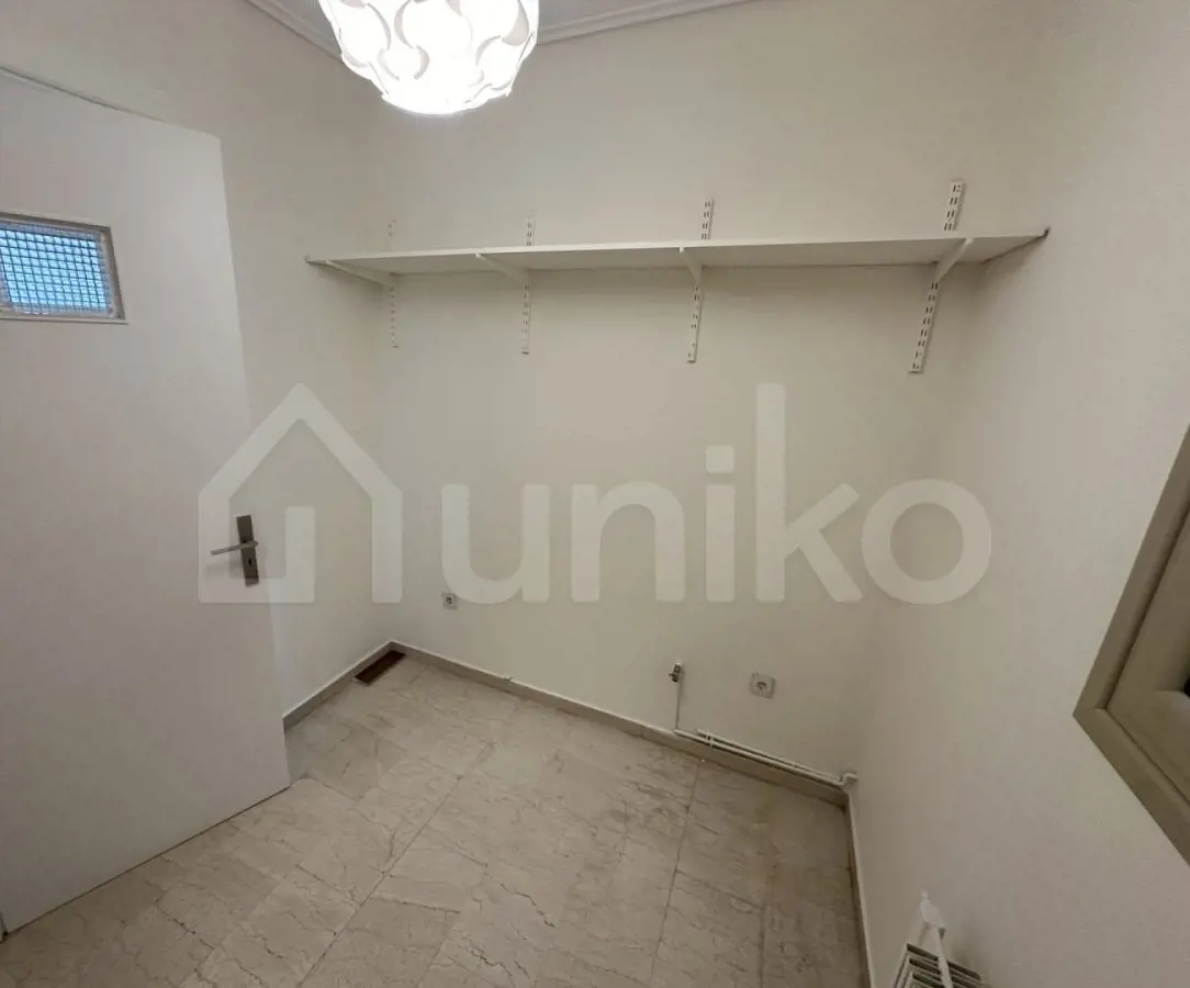 Secondary Photo of property with code 00001280