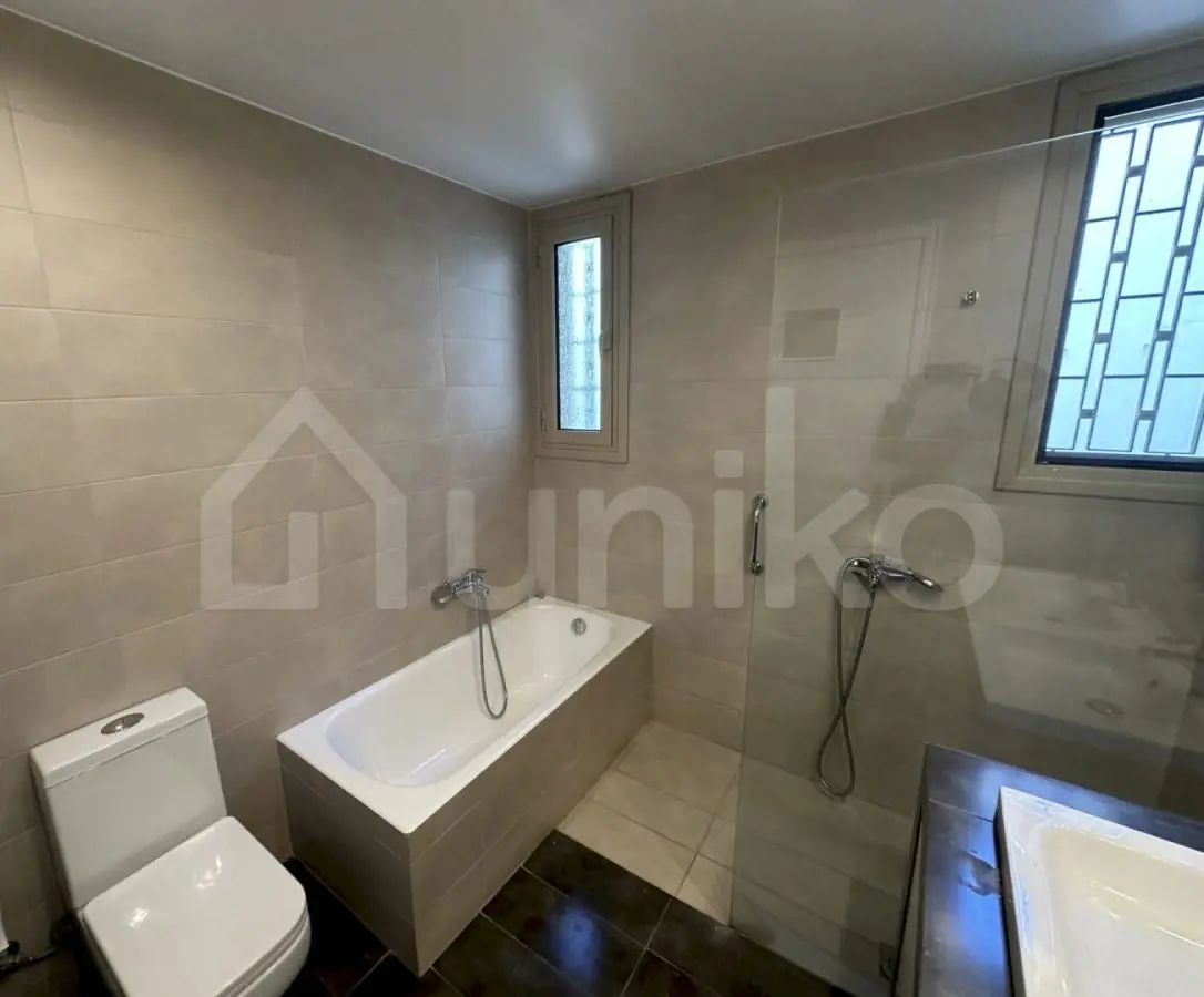 Secondary Photo of property with code 00001280