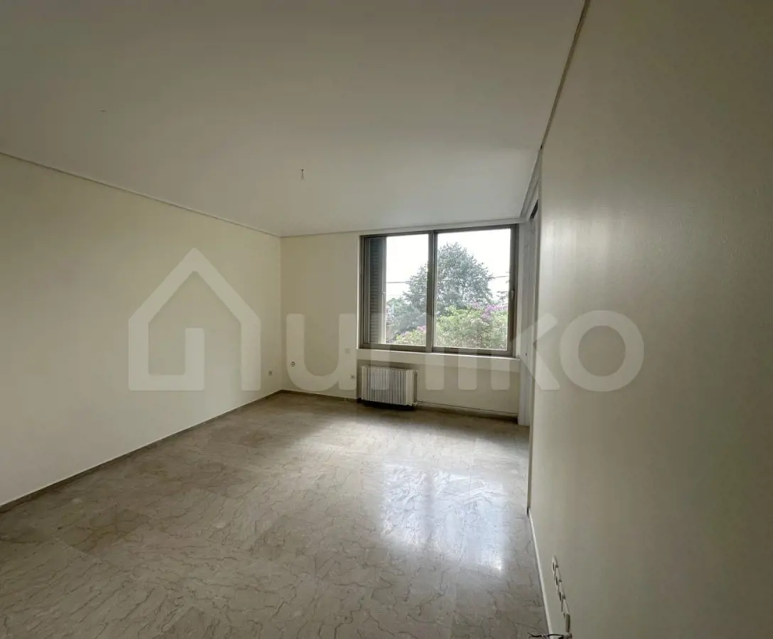 Secondary Photo of property with code 00001280