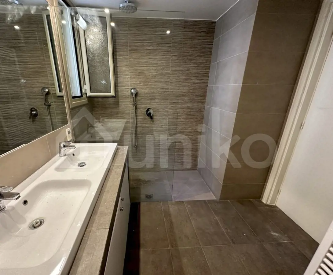 Secondary Photo of property with code 00001280