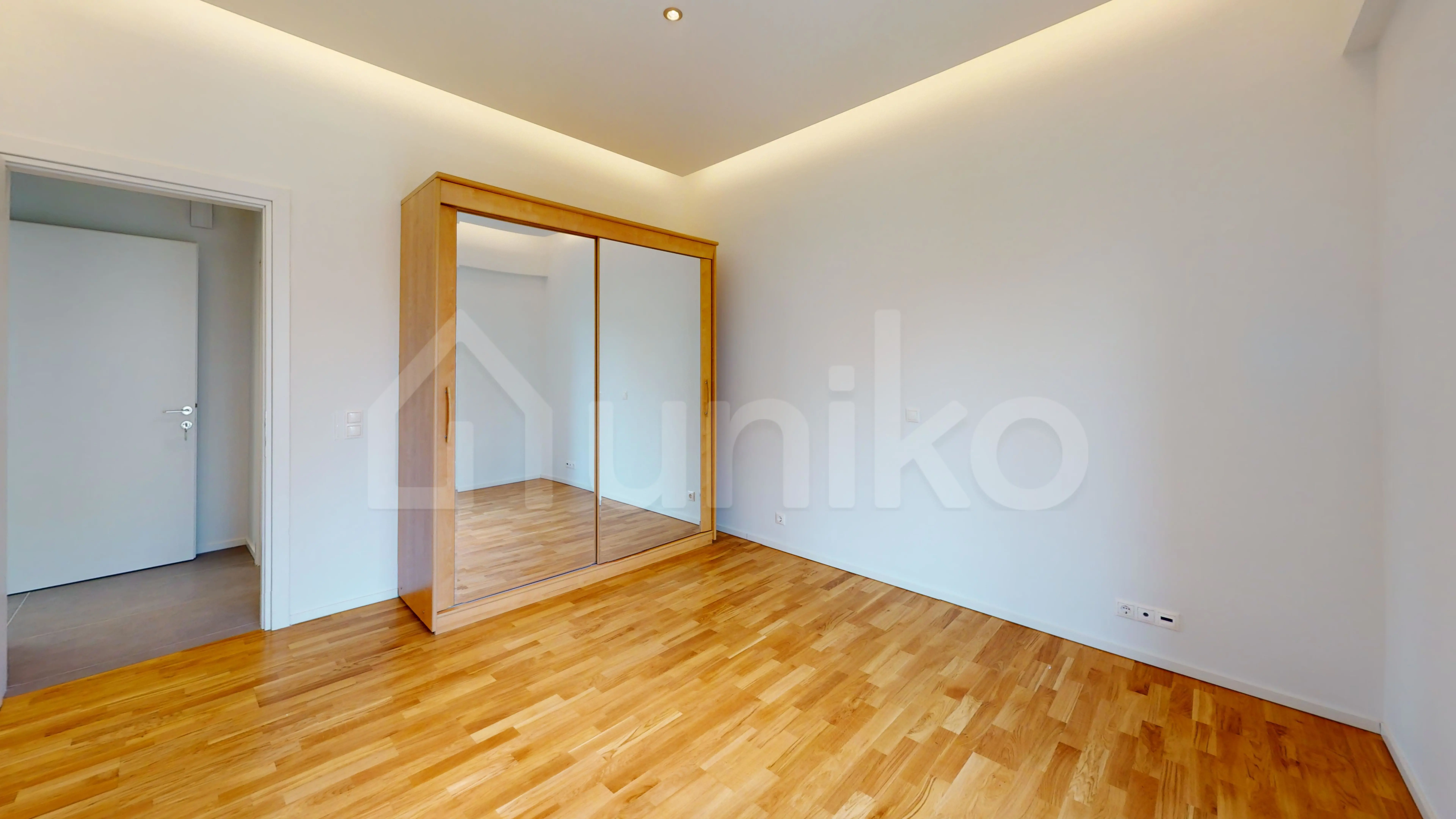 Secondary Photo of property with code 00001308