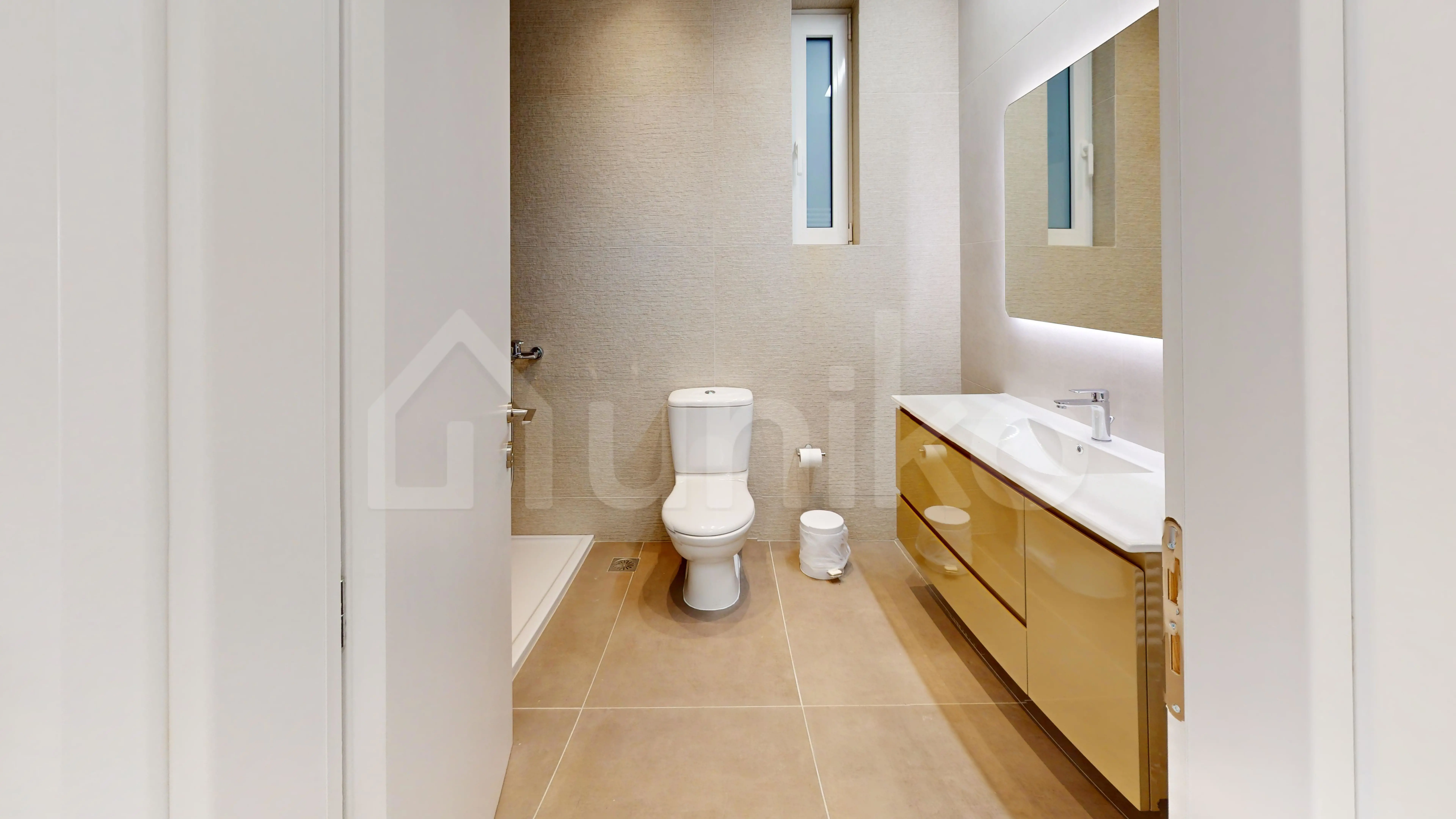 Secondary Photo of property with code 00001308