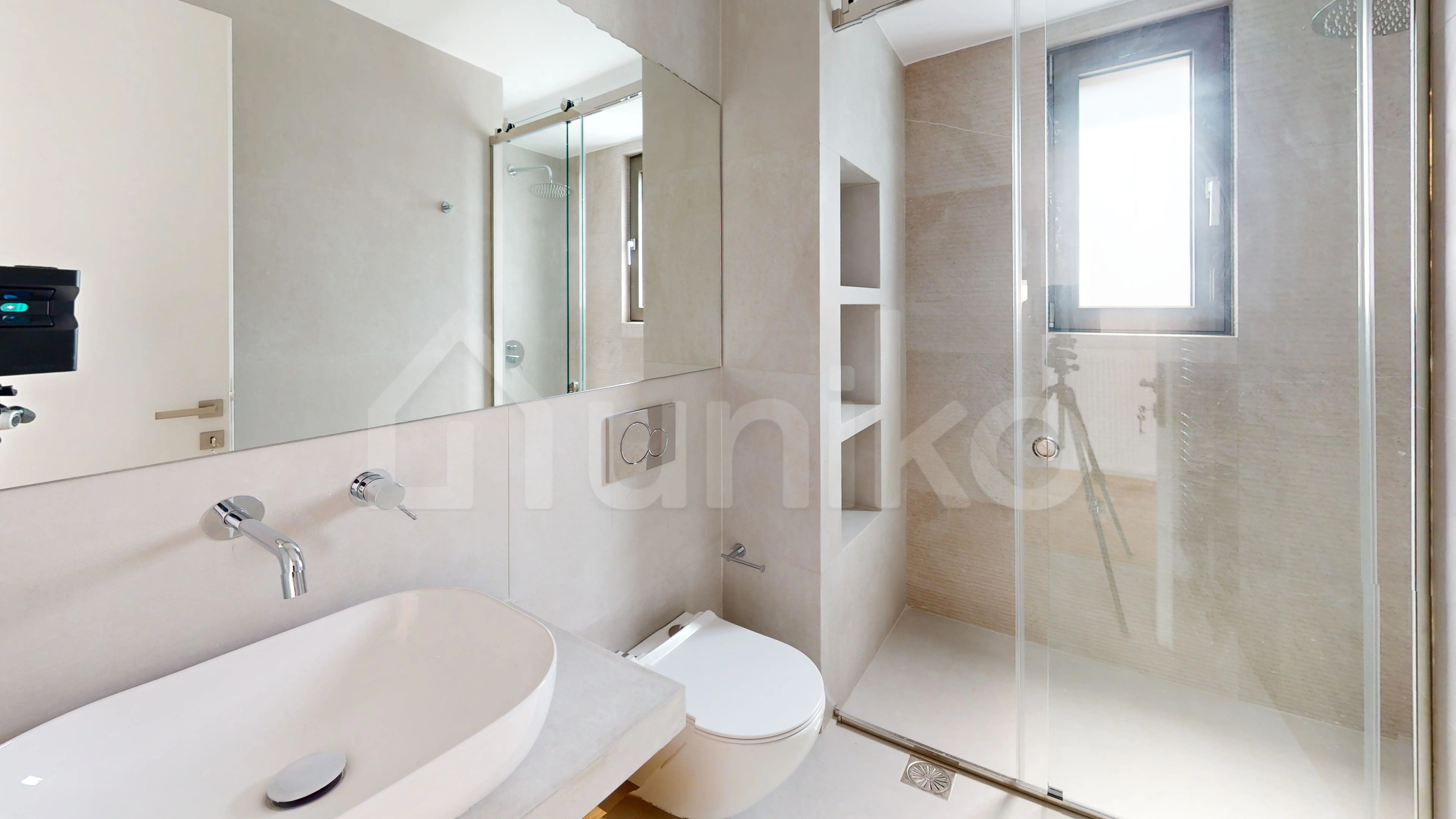 Secondary Photo of property with code 00001329