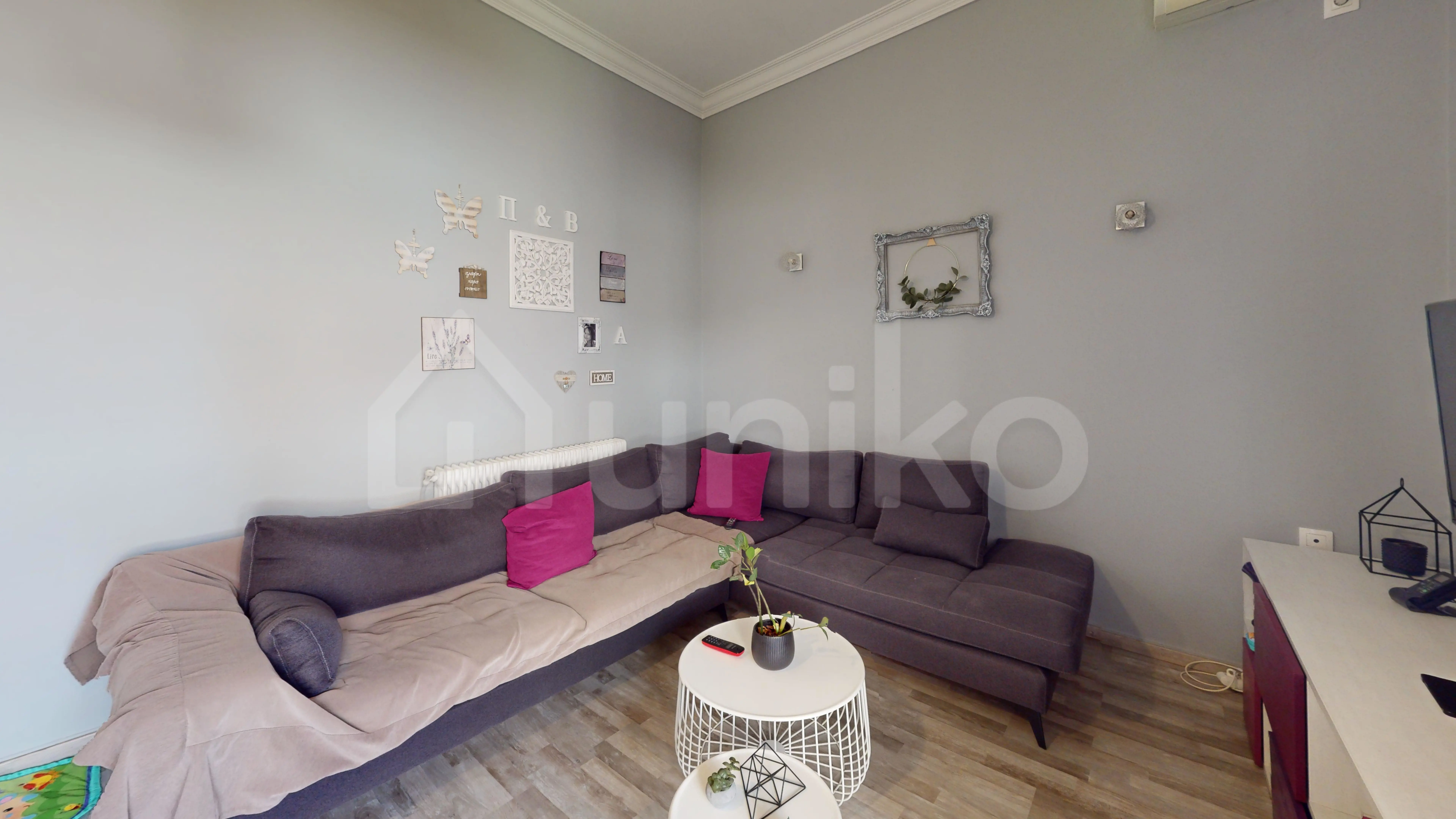 Secondary Photo of property with code 00001348