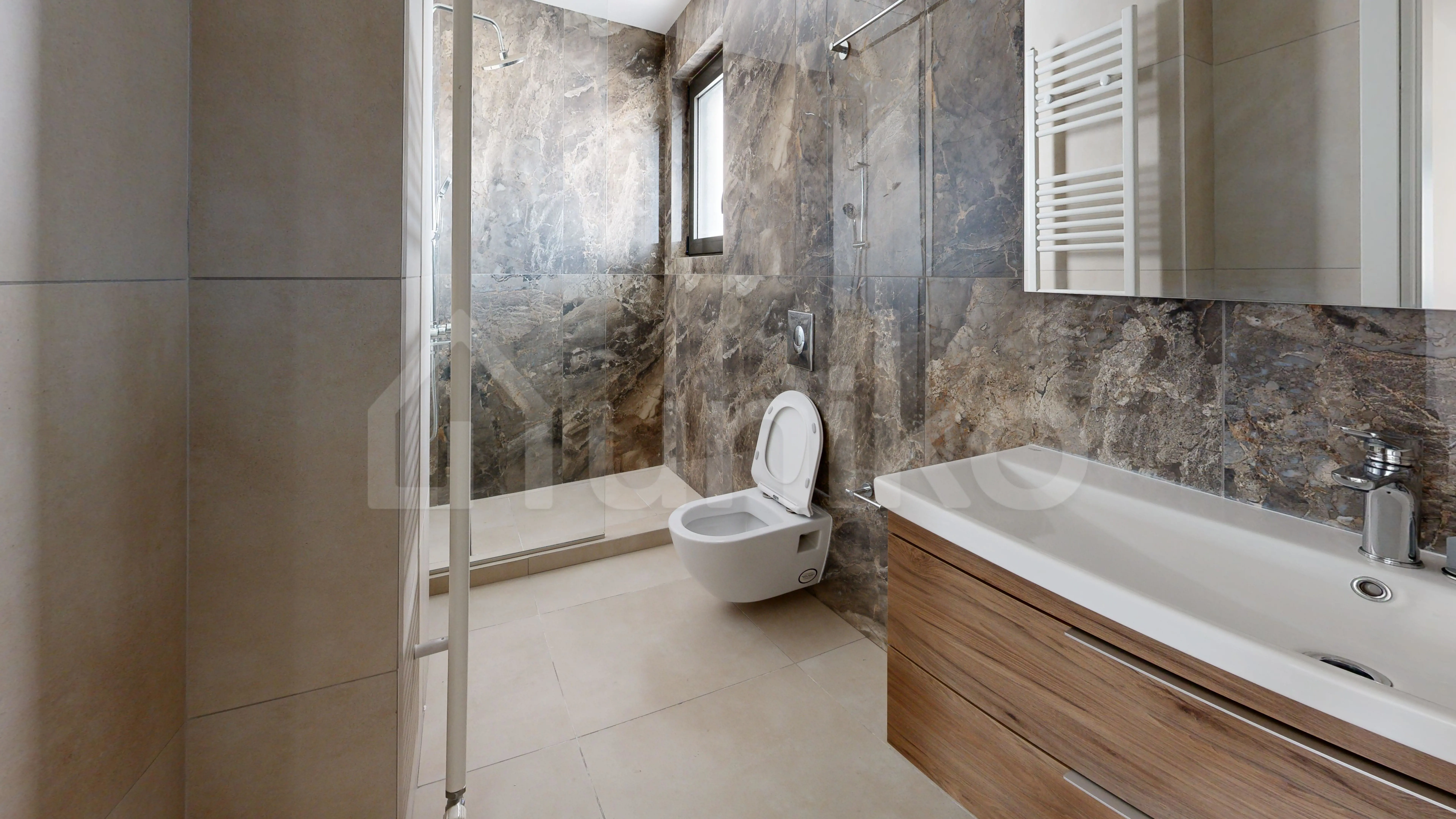 Secondary Photo of property with code 00001392