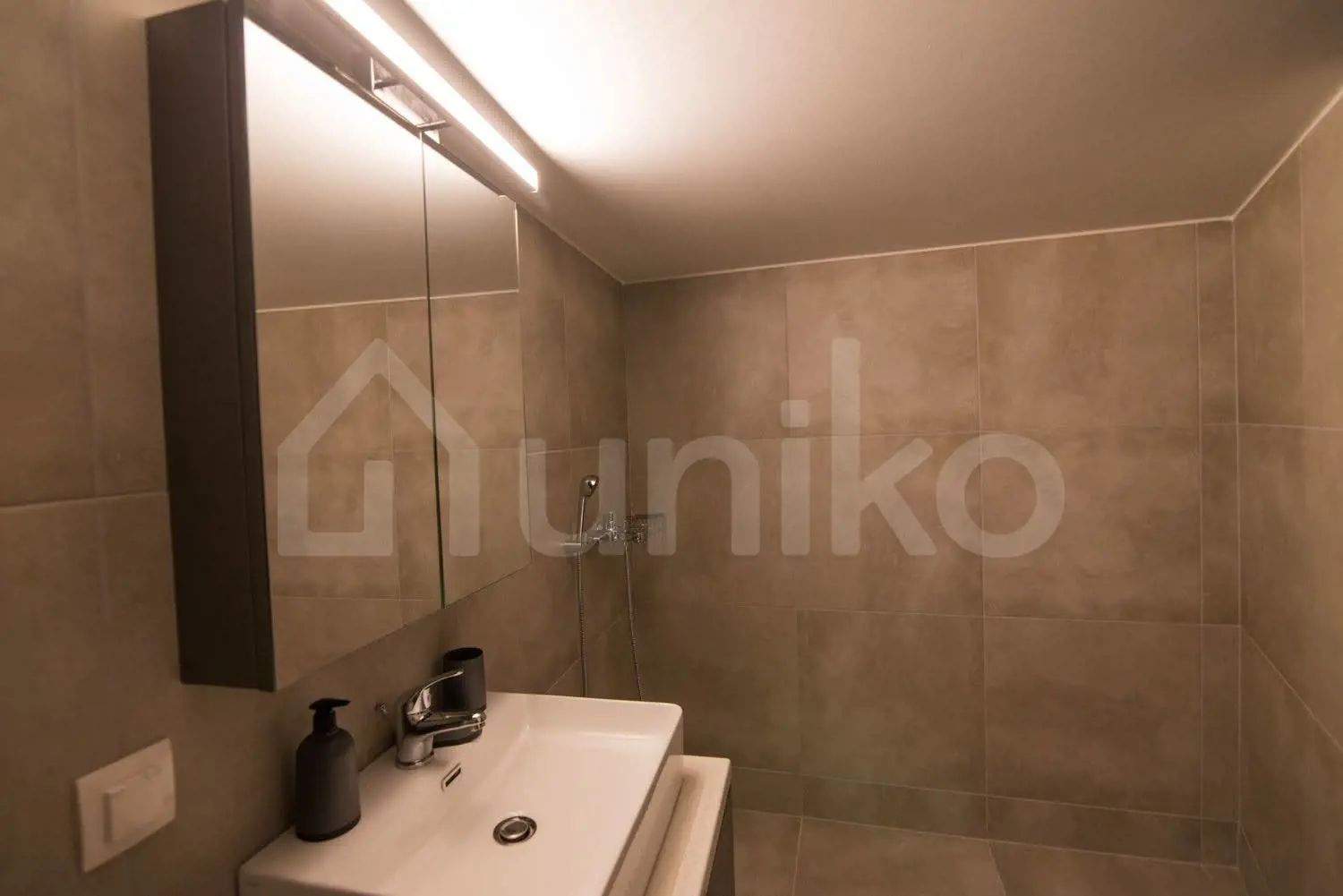 Secondary Photo of property with code 00001427