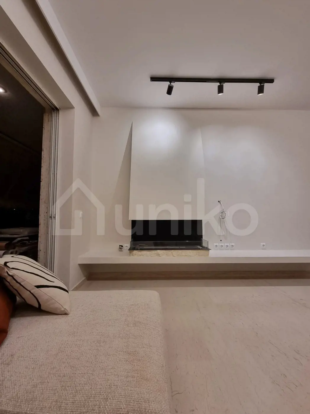 Secondary Photo of property with code 00001435