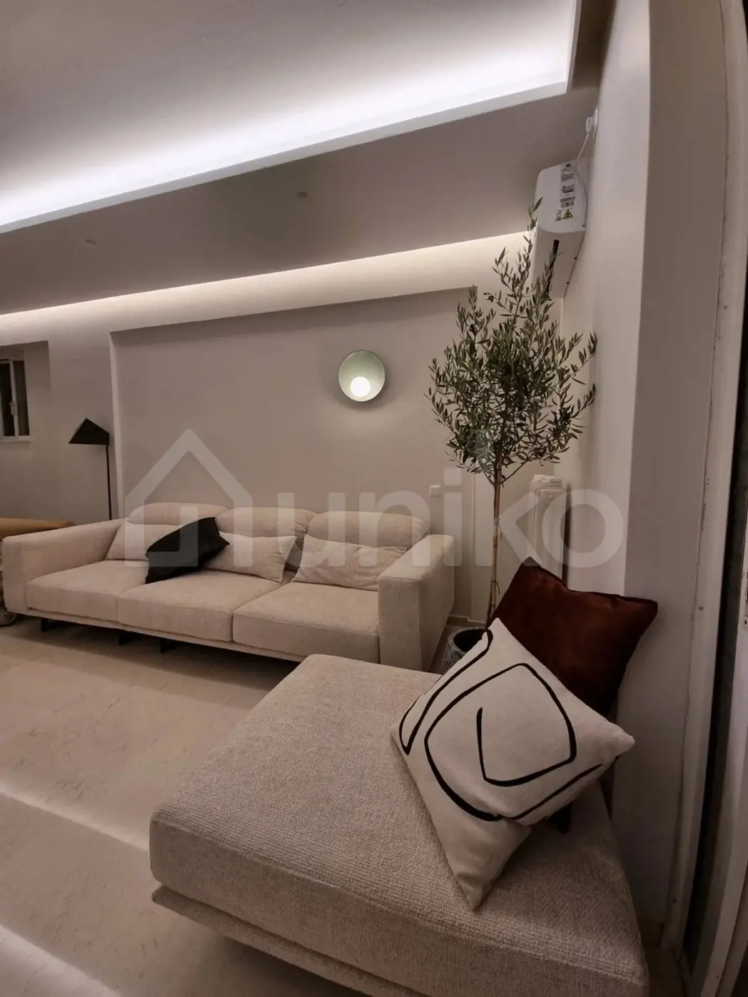 Secondary Photo of property with code 00001435