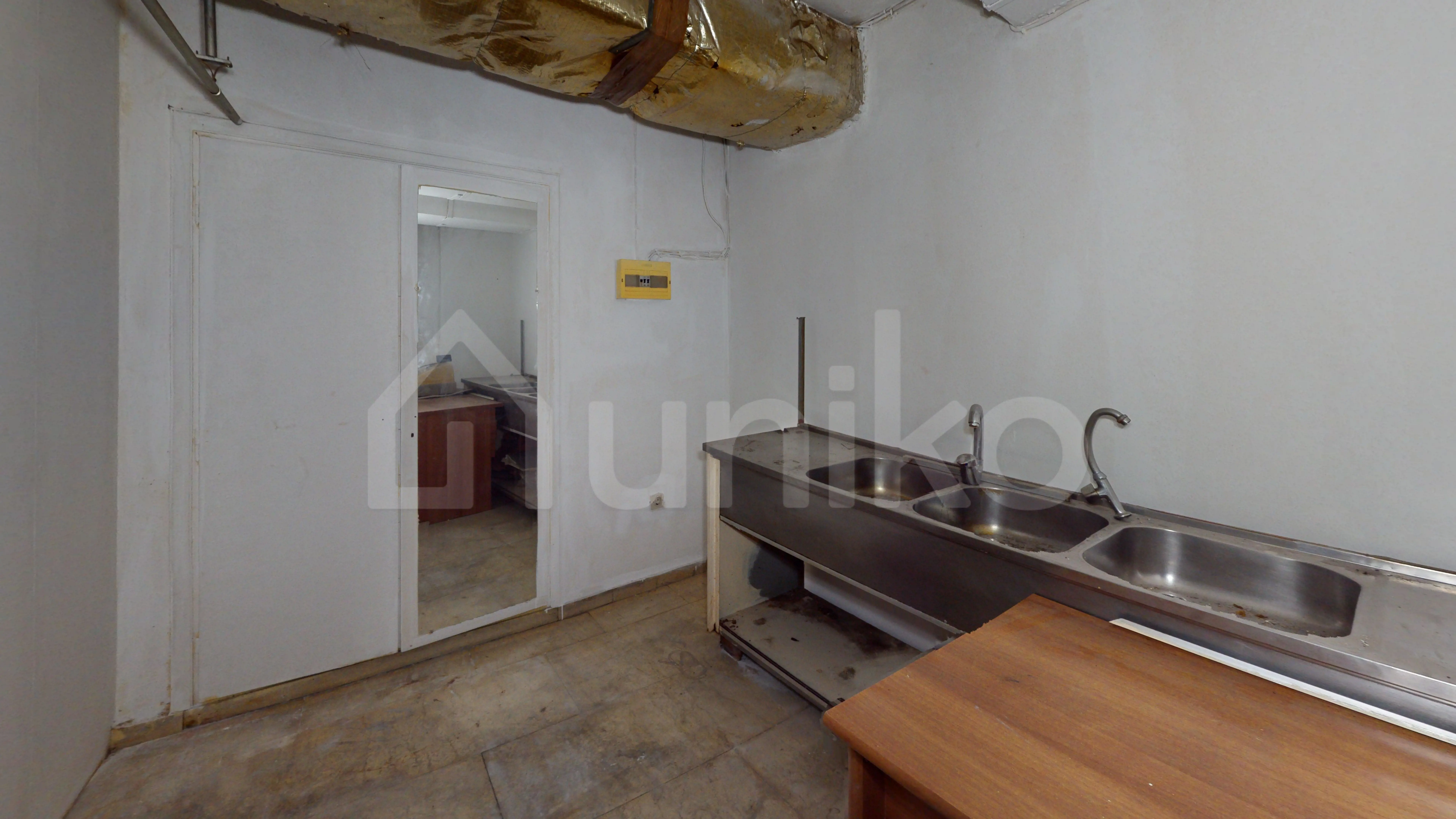 Secondary Photo of property with code 00001452