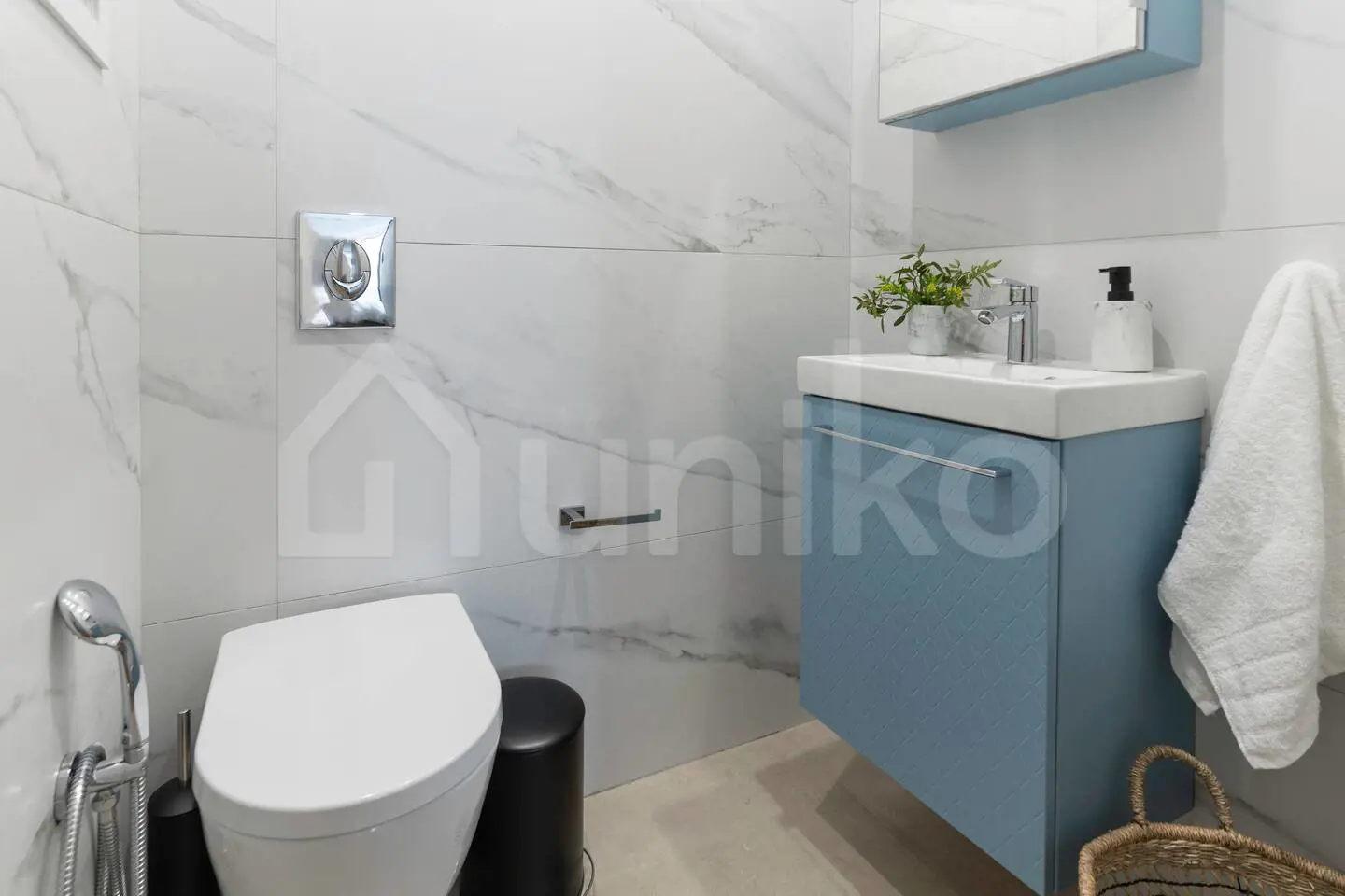 Secondary Photo of property with code 00001498