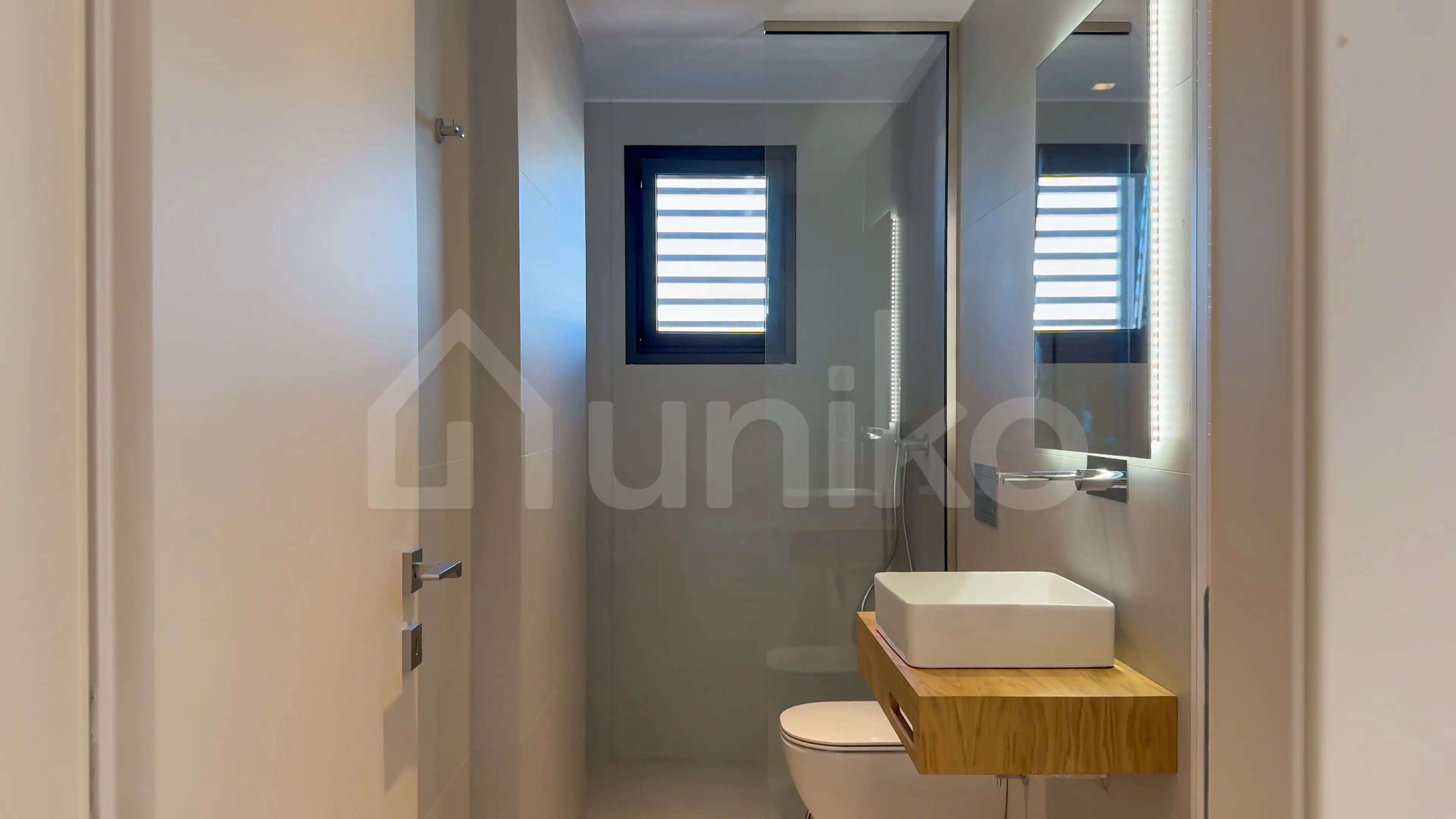 Secondary Photo of property with code 00001533