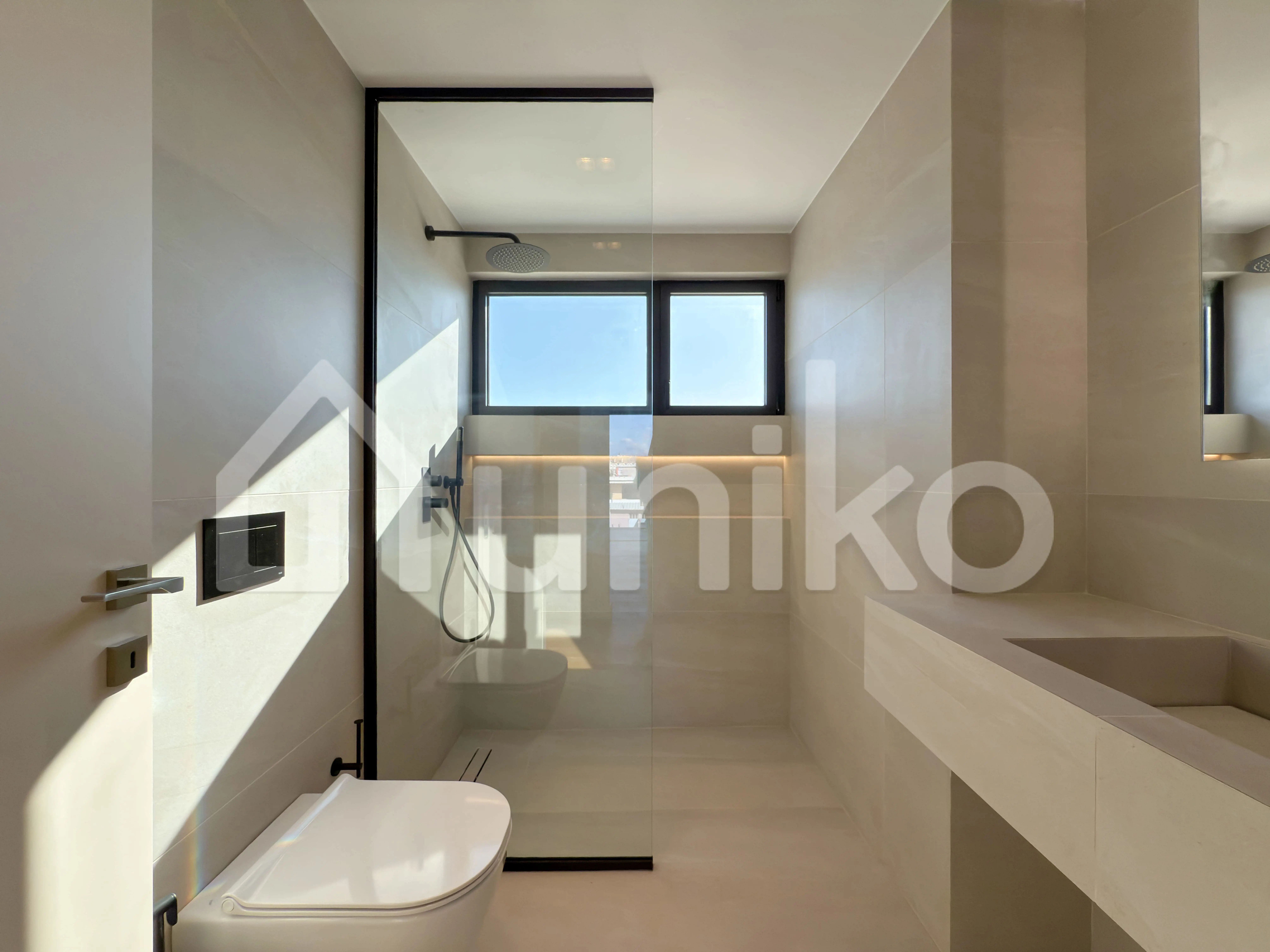 Secondary Photo of property with code 00001533