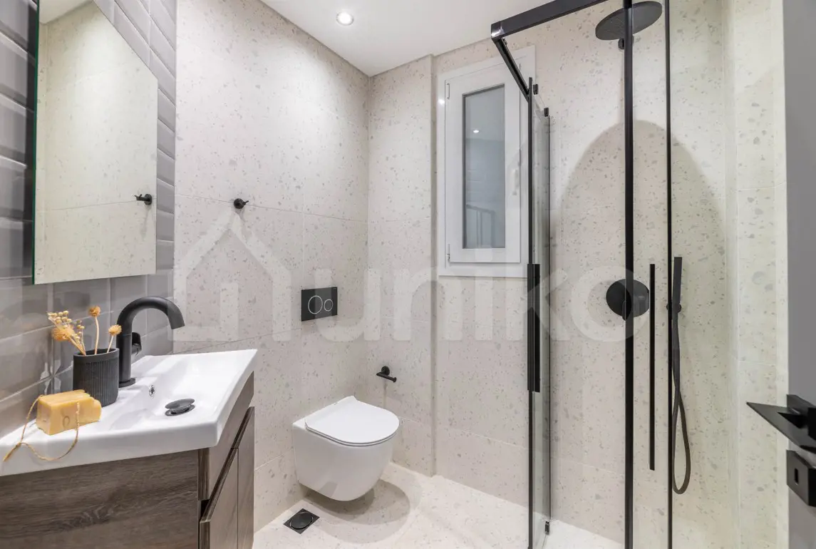 Secondary Photo of property with code 00001556