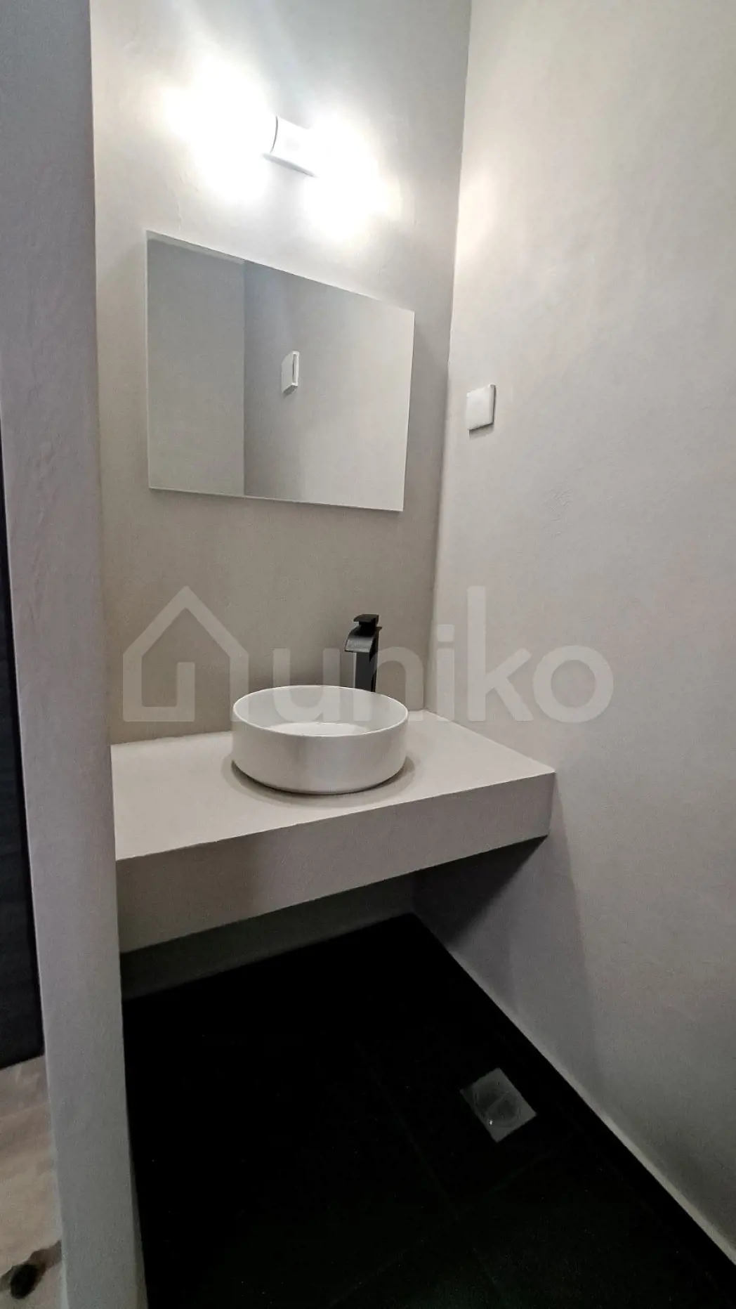 Secondary Photo of property with code 00001685